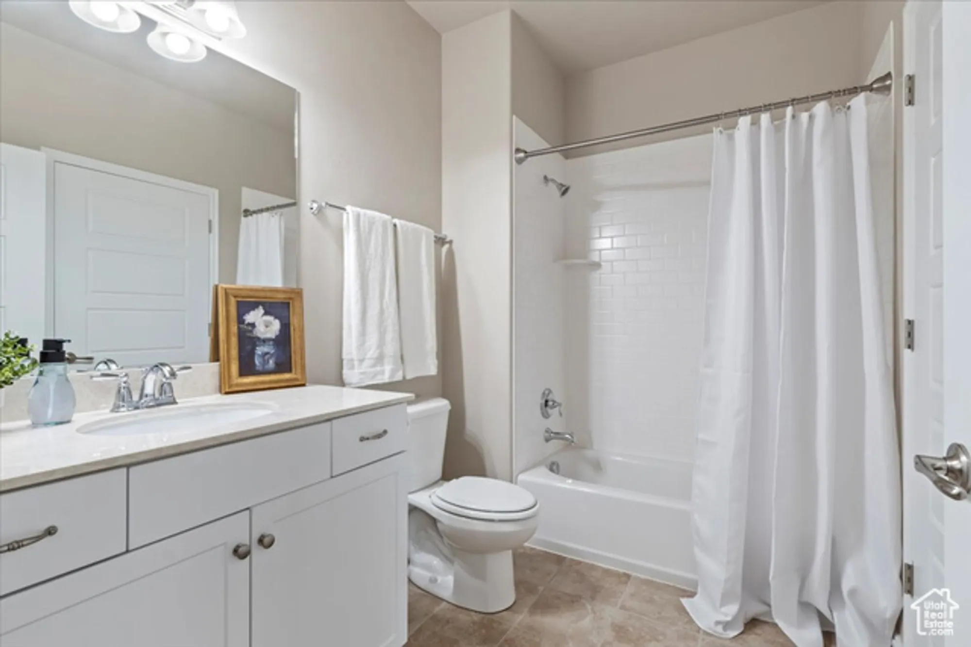 Property Slideshow image 26 of 39 | 11184 s waltana way unit 105, South Jordan, UT, 84009