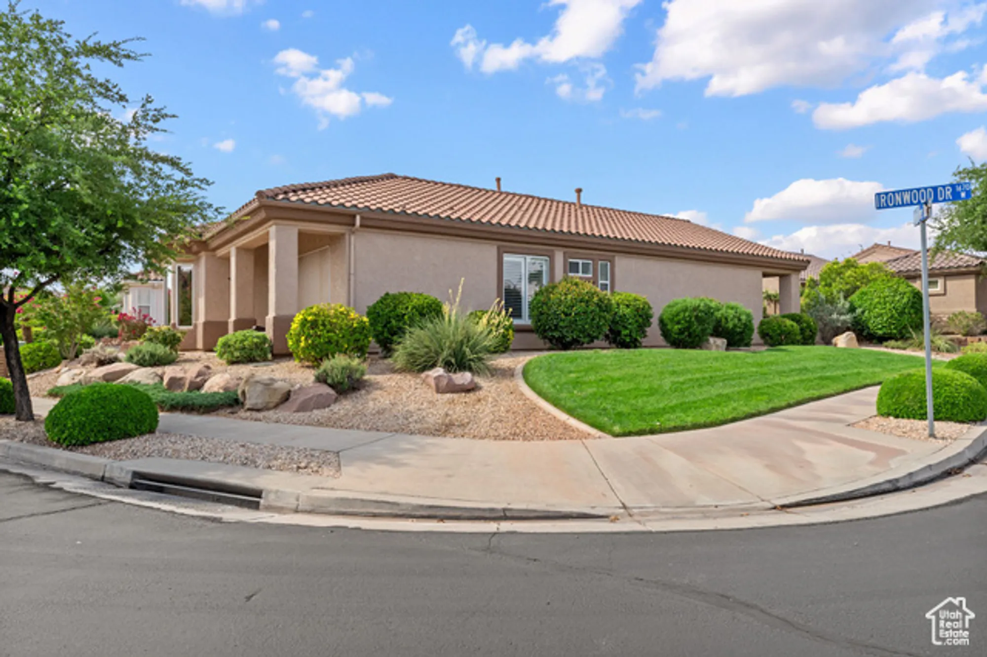 Property Slideshow image 2 of 39 | 4326 ironwood dr, St George, UT, 84790