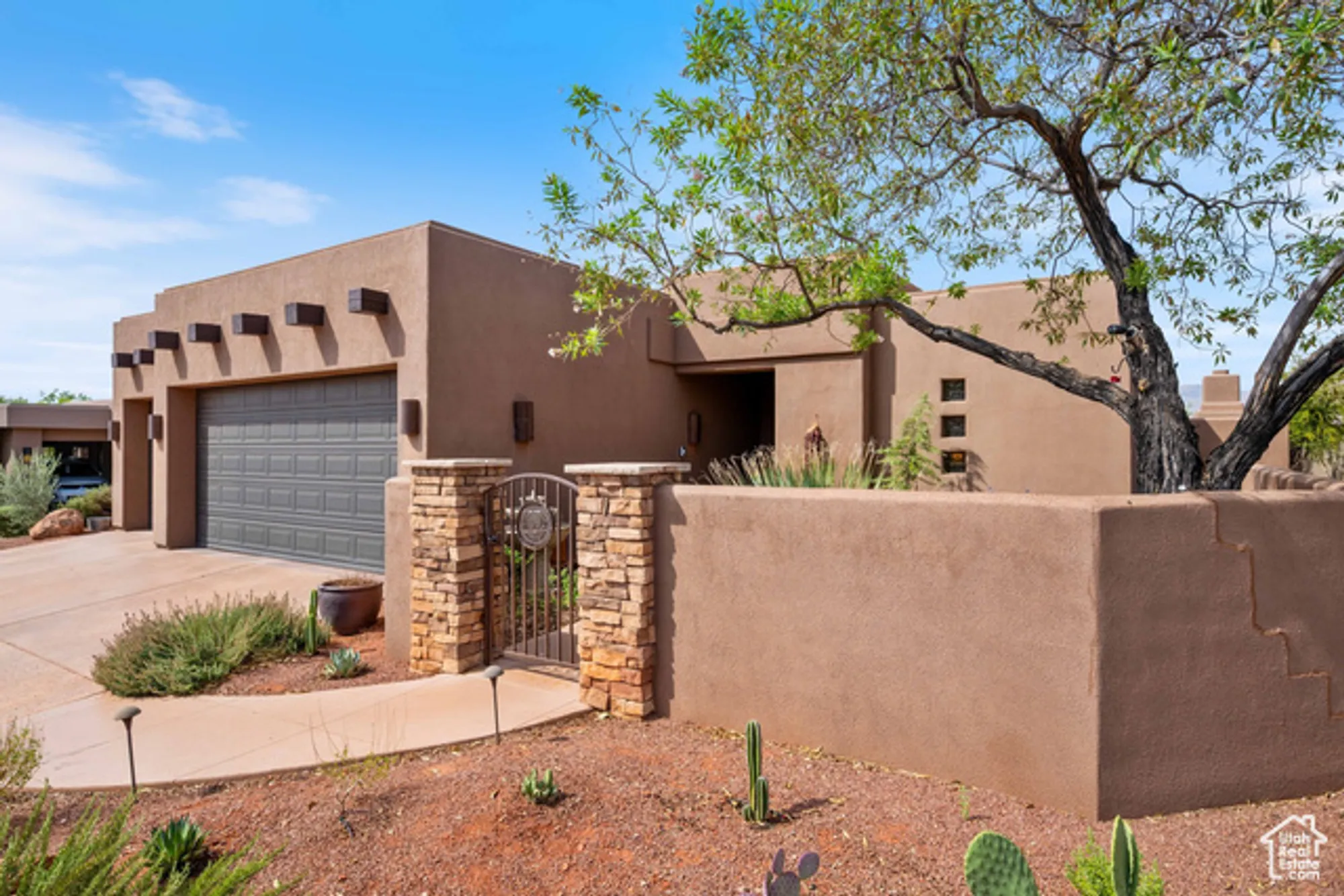 Property Slideshow image 3 of 70 | 2329 n cohonina trl, St George, UT, 84770