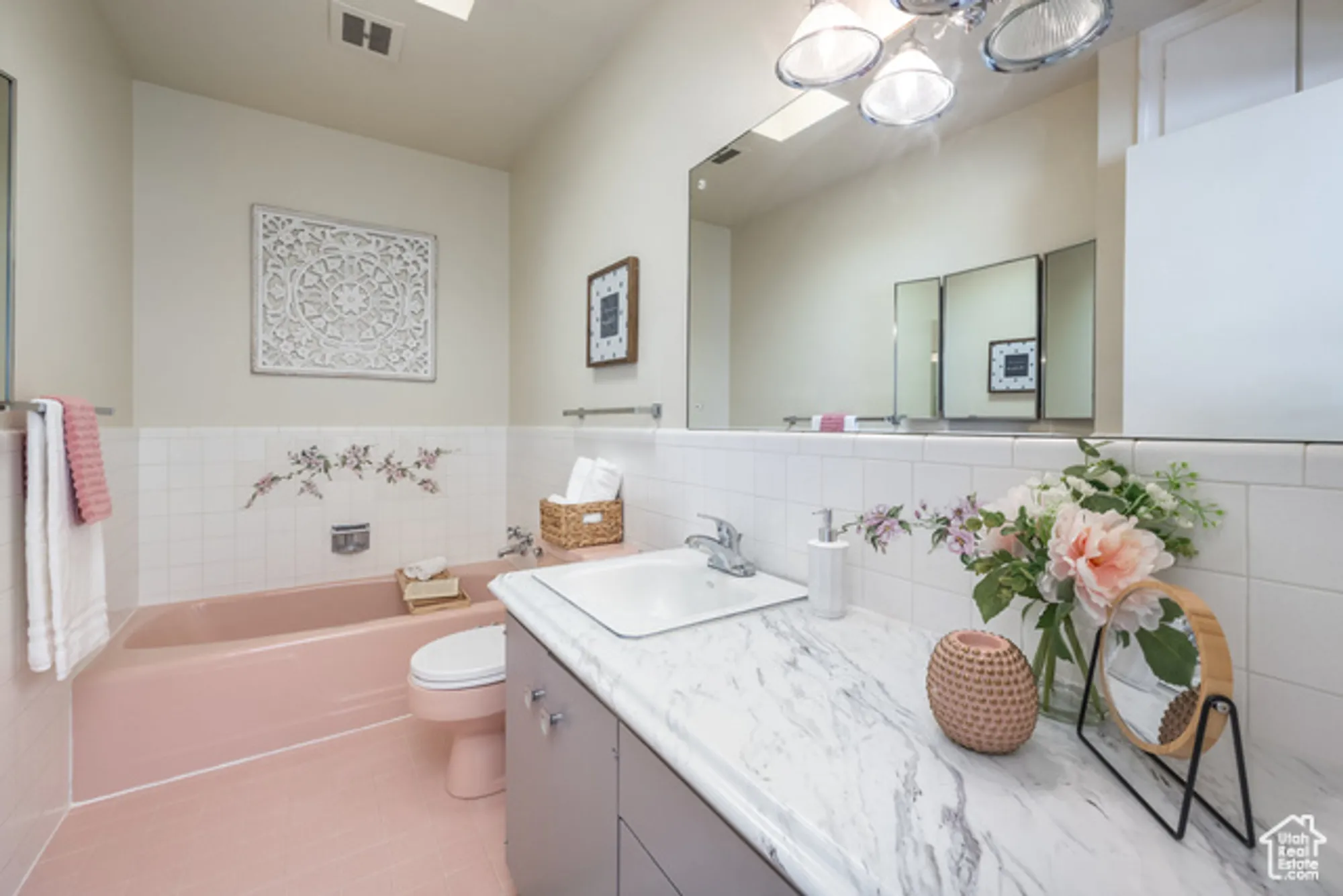 Property Slideshow image 15 of 32 | 3669 s 860 e unit e 29, Salt Lake City, UT, 84106