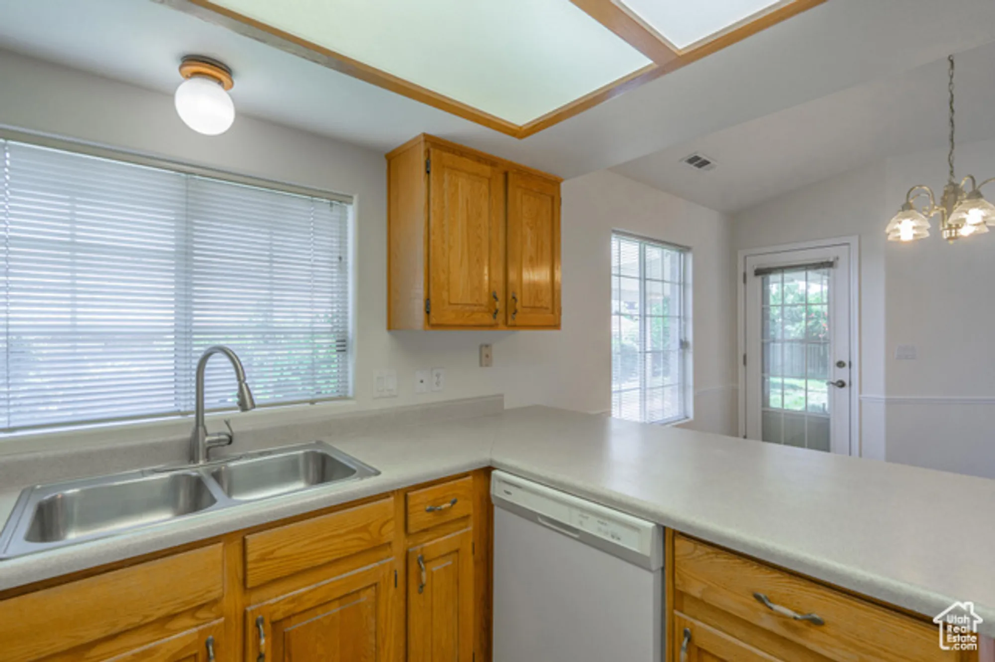 Property Slideshow image 12 of 55 | 1055 e 900 s unit 45, St George, UT, 84790
