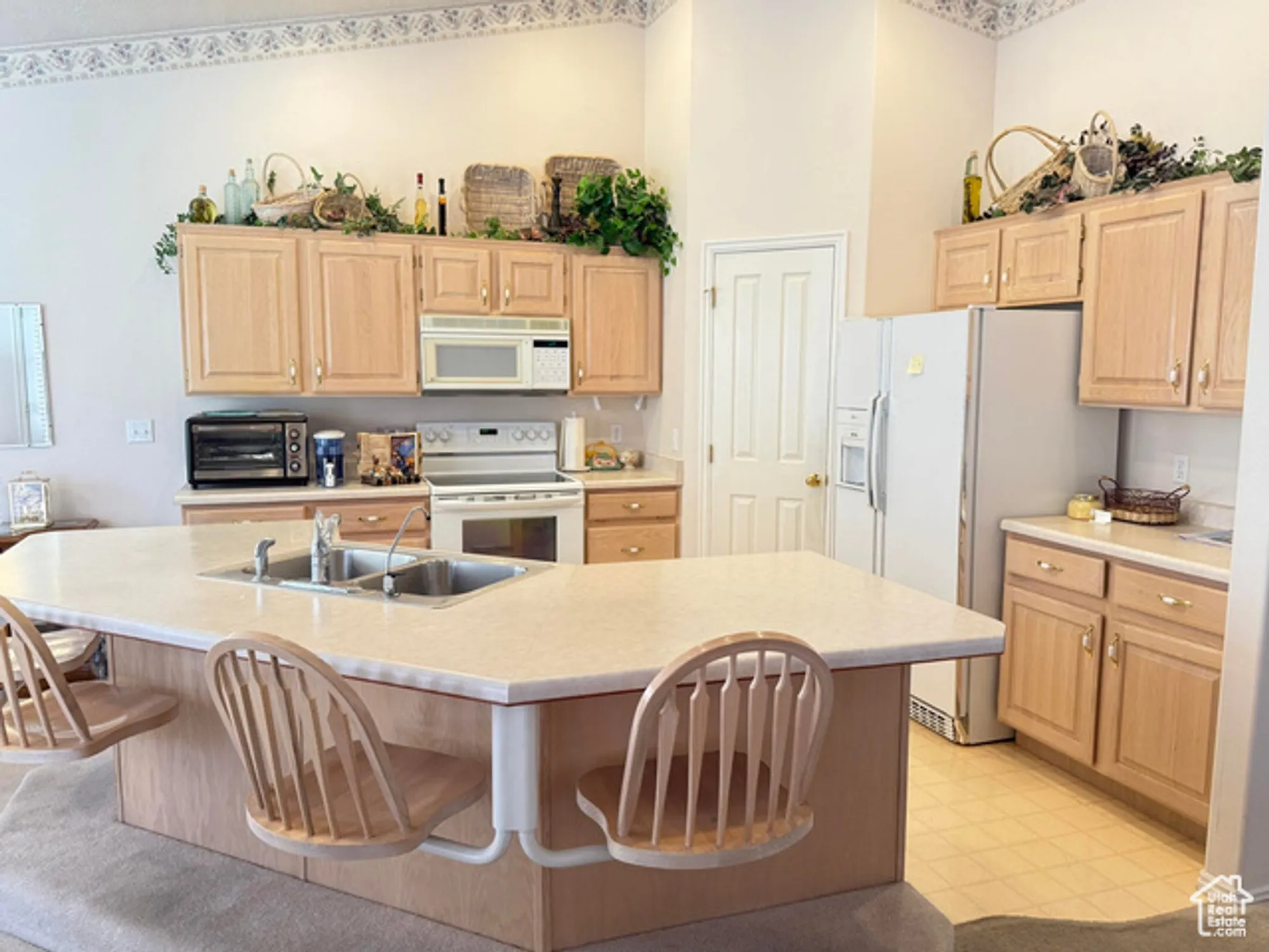 Property Slideshow image 2 of 21 | 210 n mall dr apt 86, St George, UT, 84790