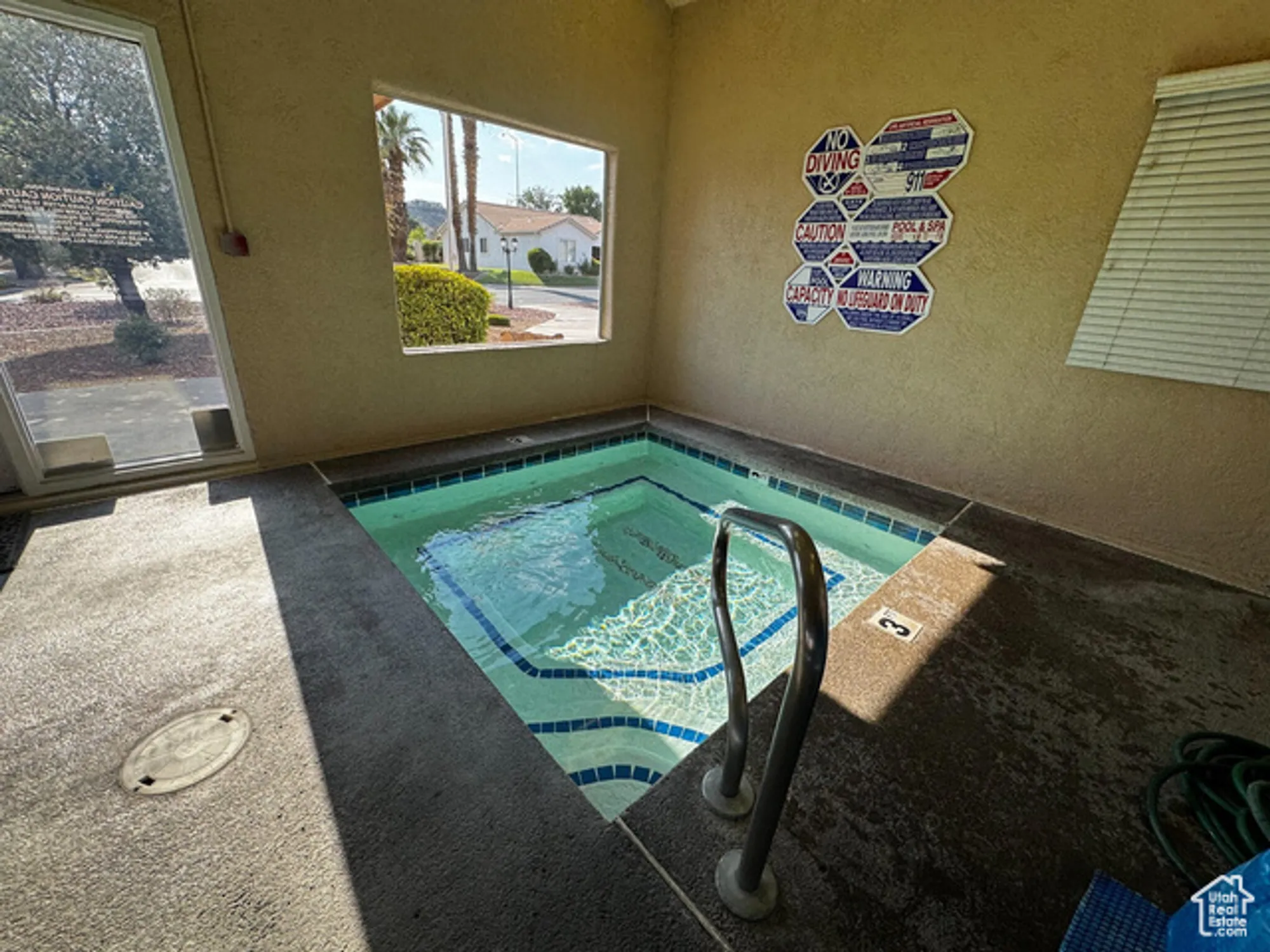 Property Slideshow image 7 of 21 | 210 n mall dr apt 86, St George, UT, 84790