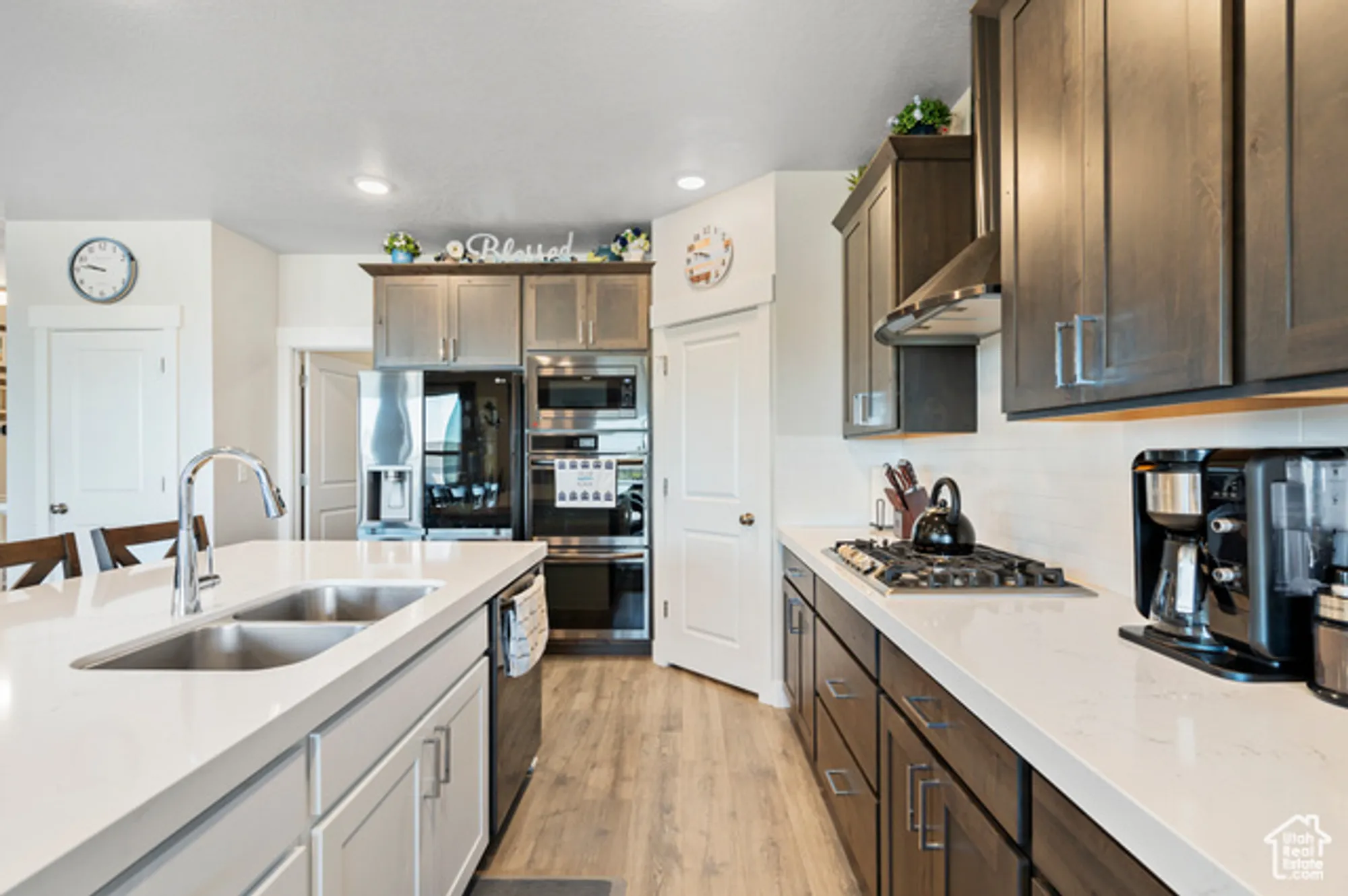 Property Slideshow image 12 of 22 | 142 w parkside loop, Elk Ridge, UT, 84651