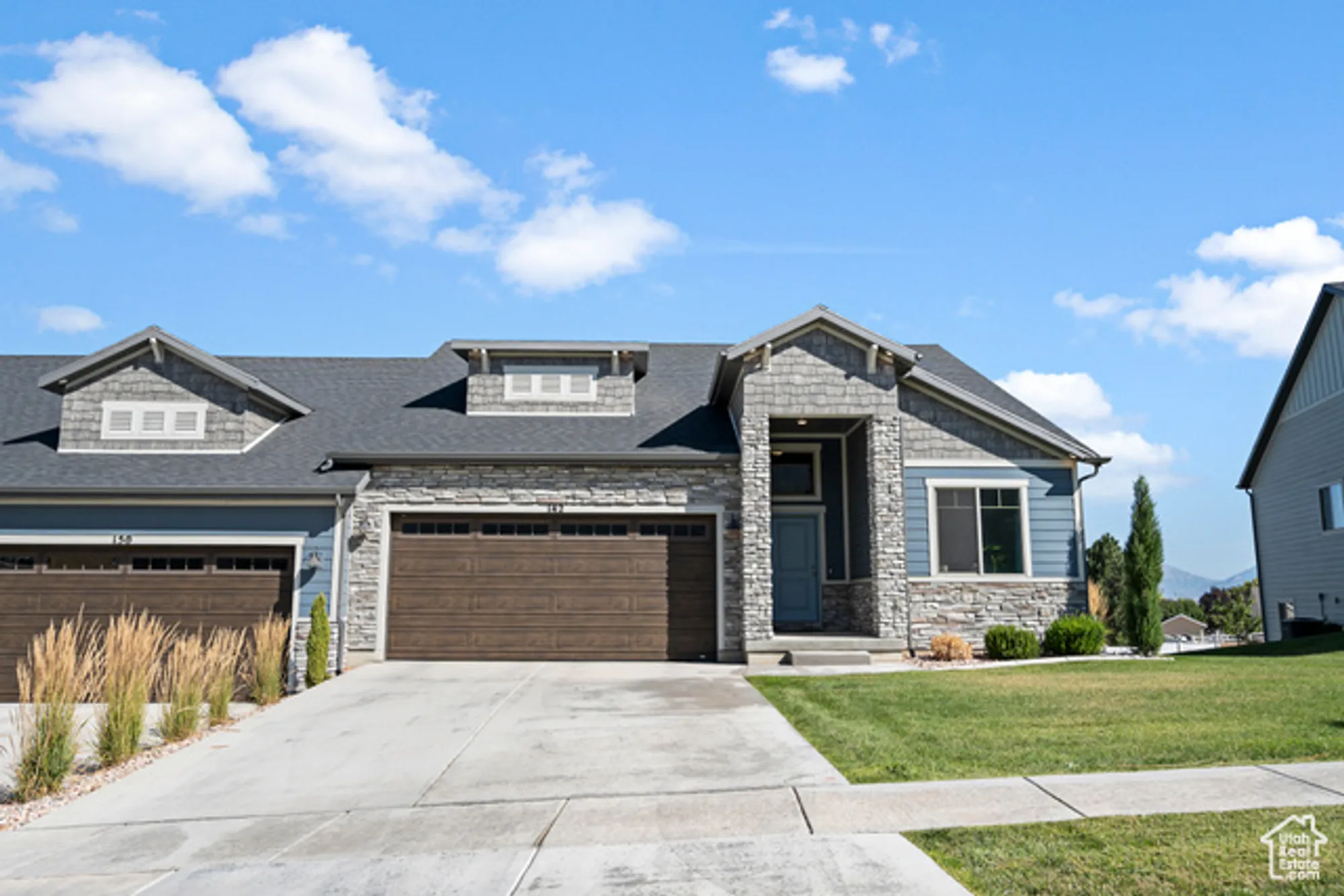 Property Slideshow image 2 of 22 | 142 w parkside loop, Elk Ridge, UT, 84651