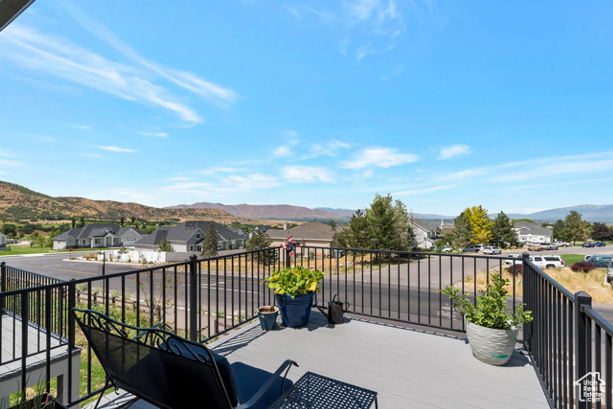 Property Slideshow image 20 of 22 | 142 w parkside loop, Elk Ridge, UT, 84651