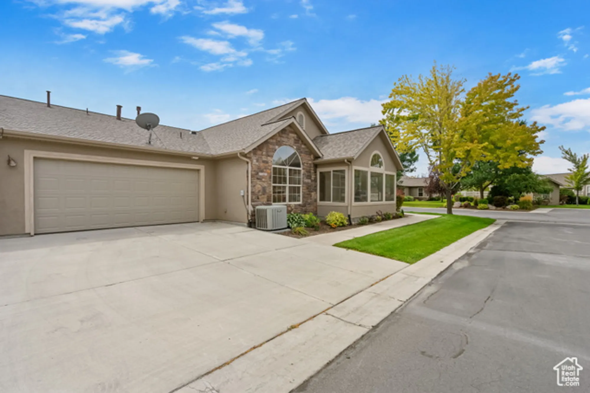 Property Slideshow image 17 of 39 | 131 s 1900 w # u-2, Lehi, UT, 84043