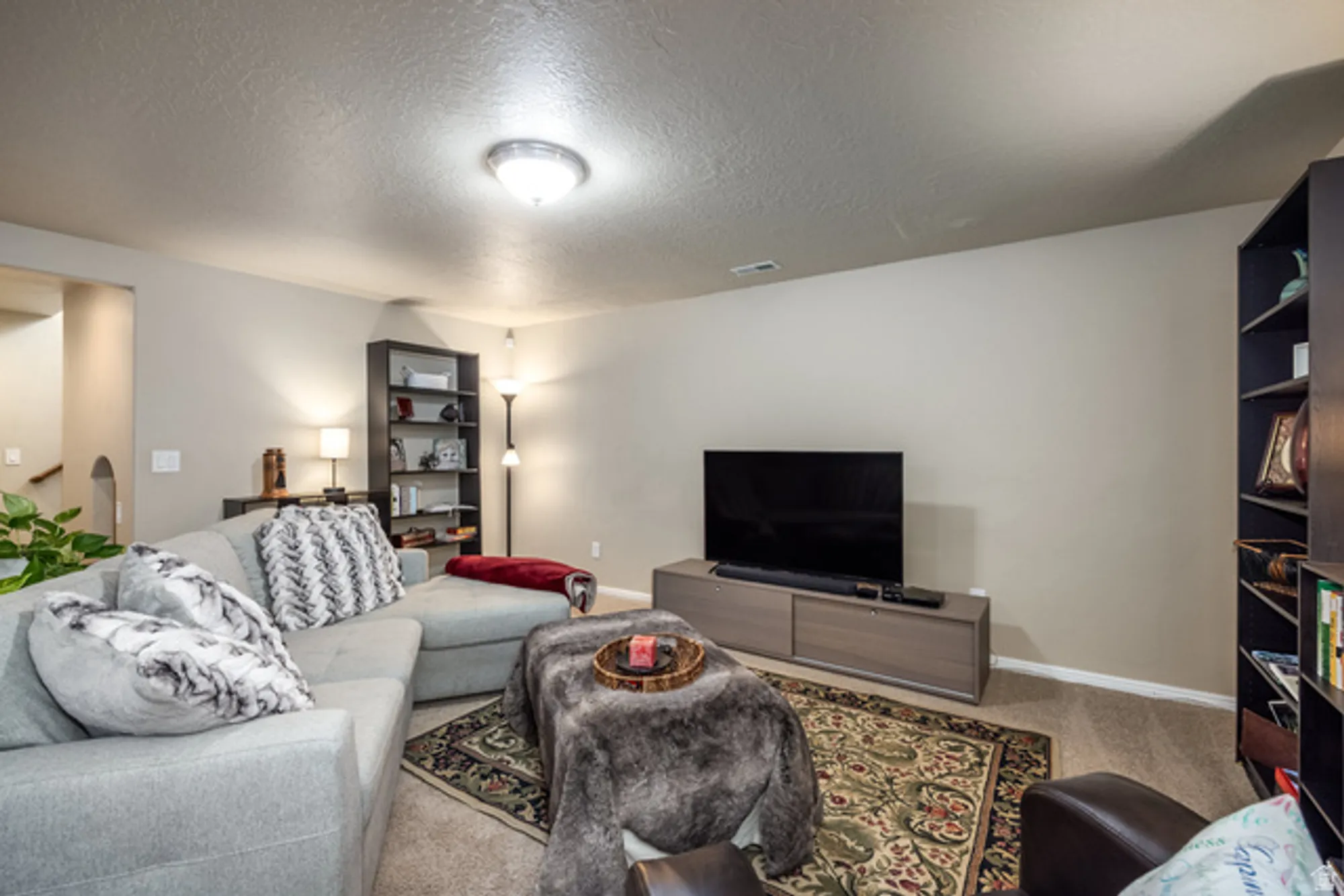 Property Slideshow image 14 of 34 | 11067 s cascabel dr, South Jordan, UT, 84009