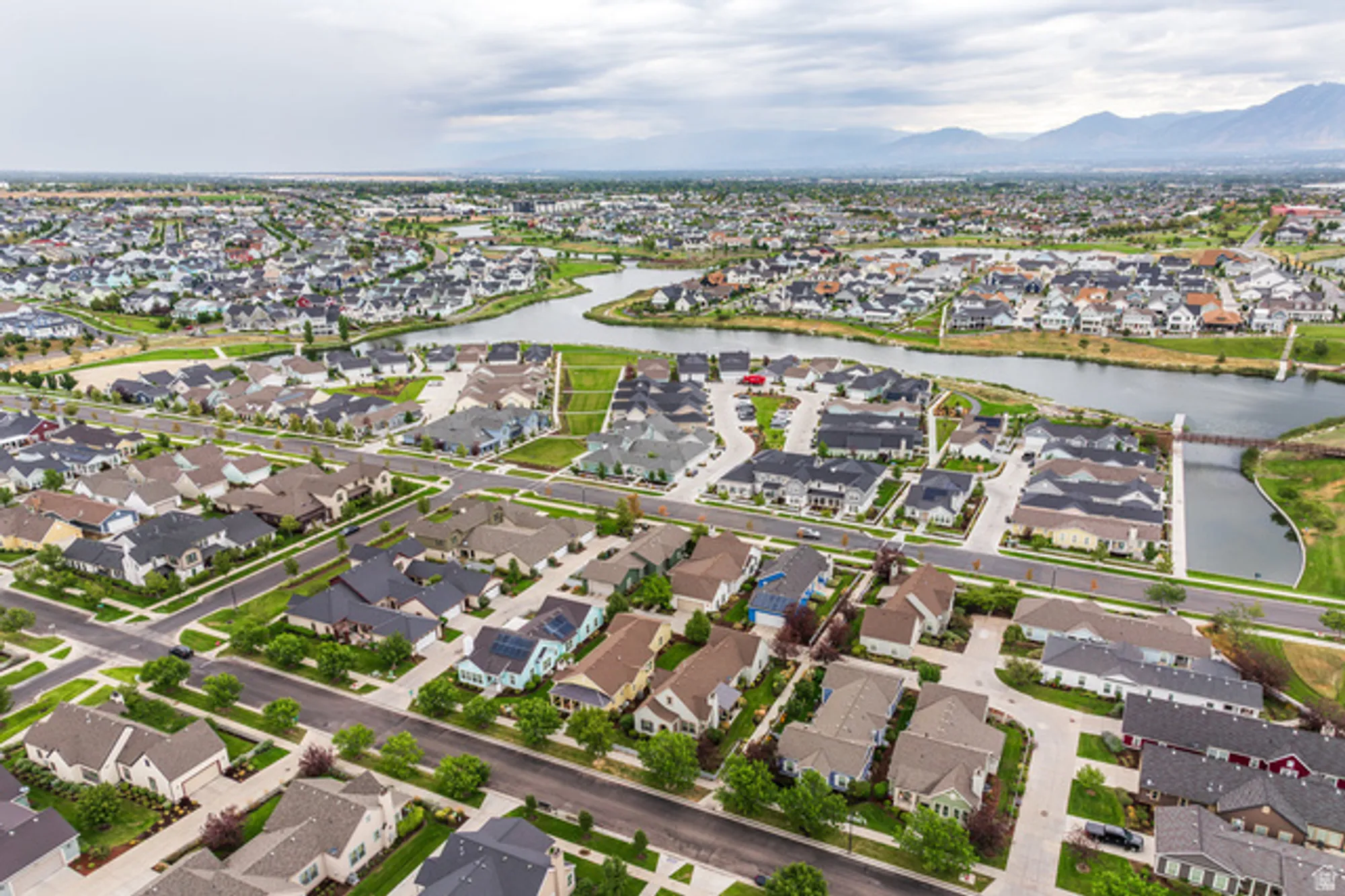 Property Slideshow image 8 of 34 | 11067 s cascabel dr, South Jordan, UT, 84009