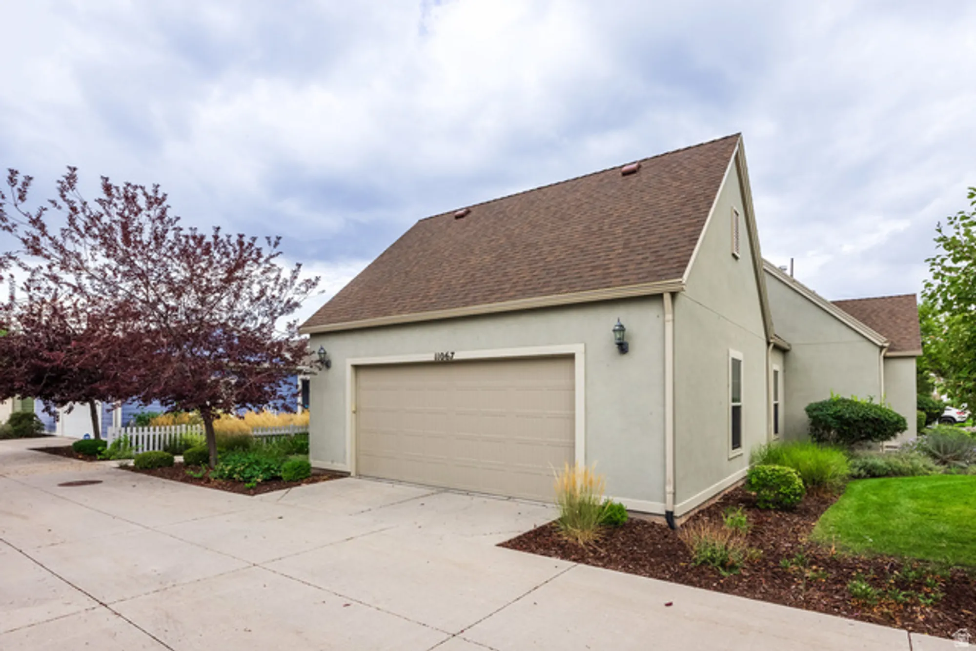 Property Slideshow image 23 of 34 | 11067 s cascabel dr, South Jordan, UT, 84009