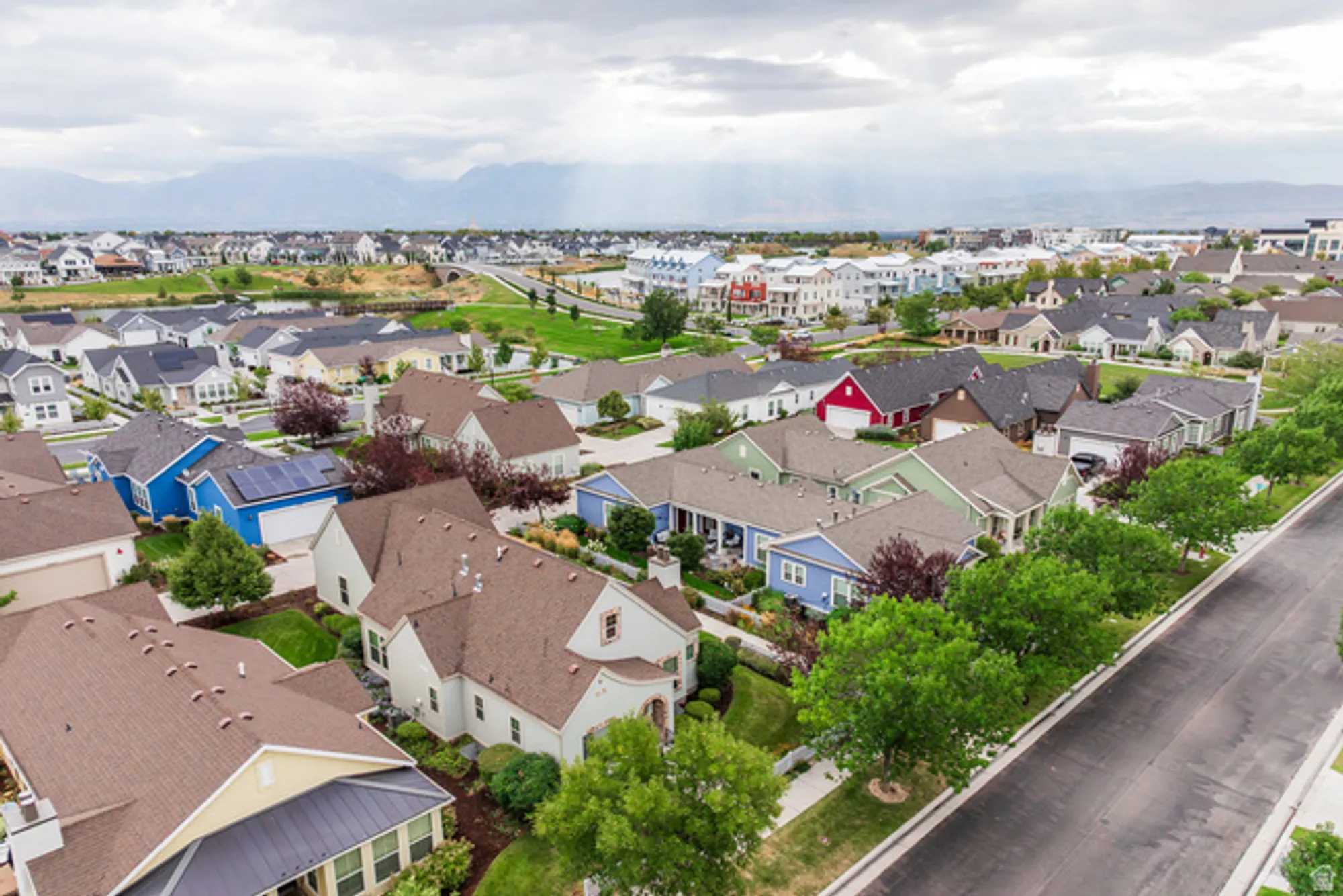 Property Slideshow image 28 of 34 | 11067 s cascabel dr, South Jordan, UT, 84009