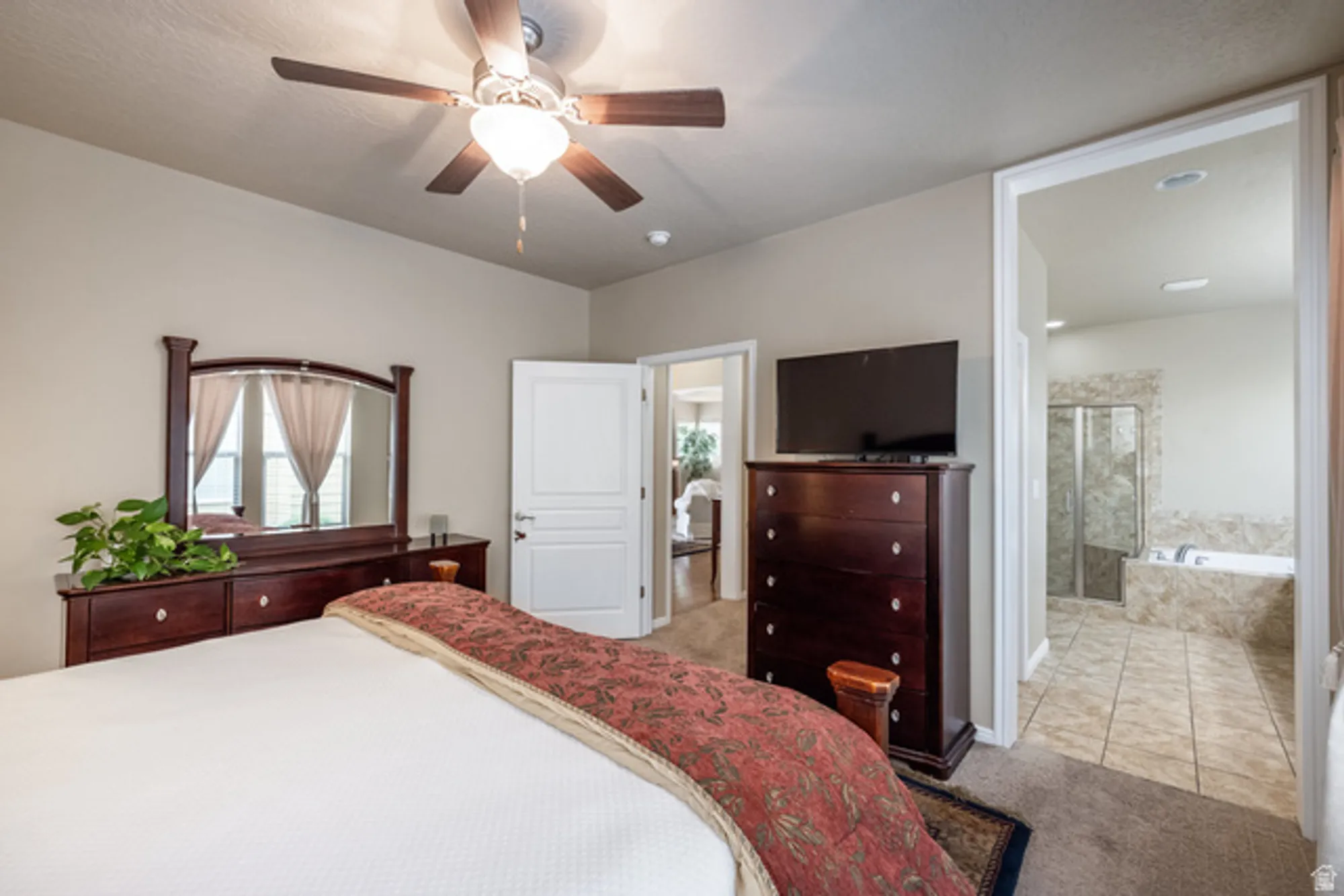 Property Slideshow image 10 of 34 | 11067 s cascabel dr, South Jordan, UT, 84009