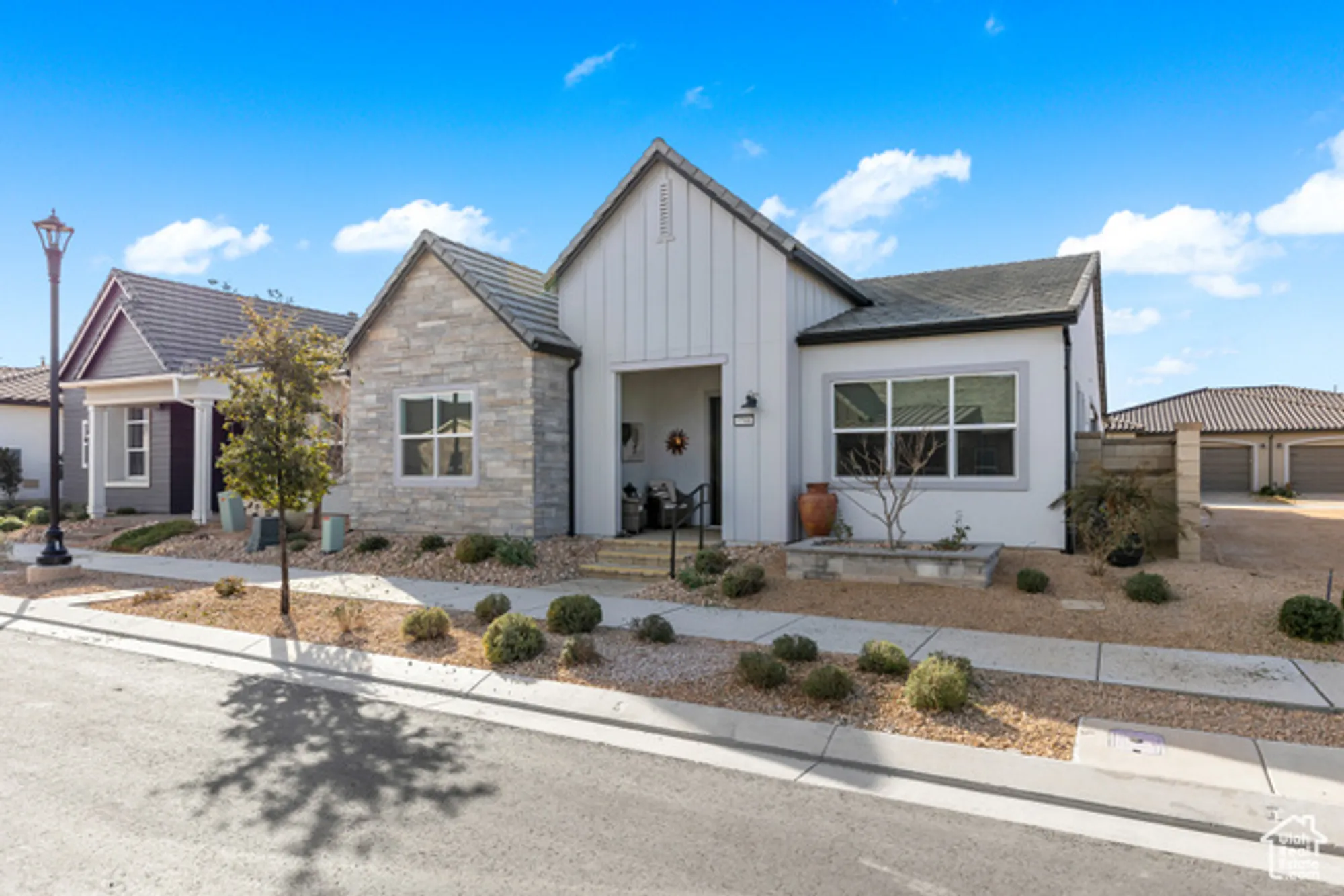 Property Slideshow image 4 of 37 | 5588 s agave peak ln, St George, UT, 84790