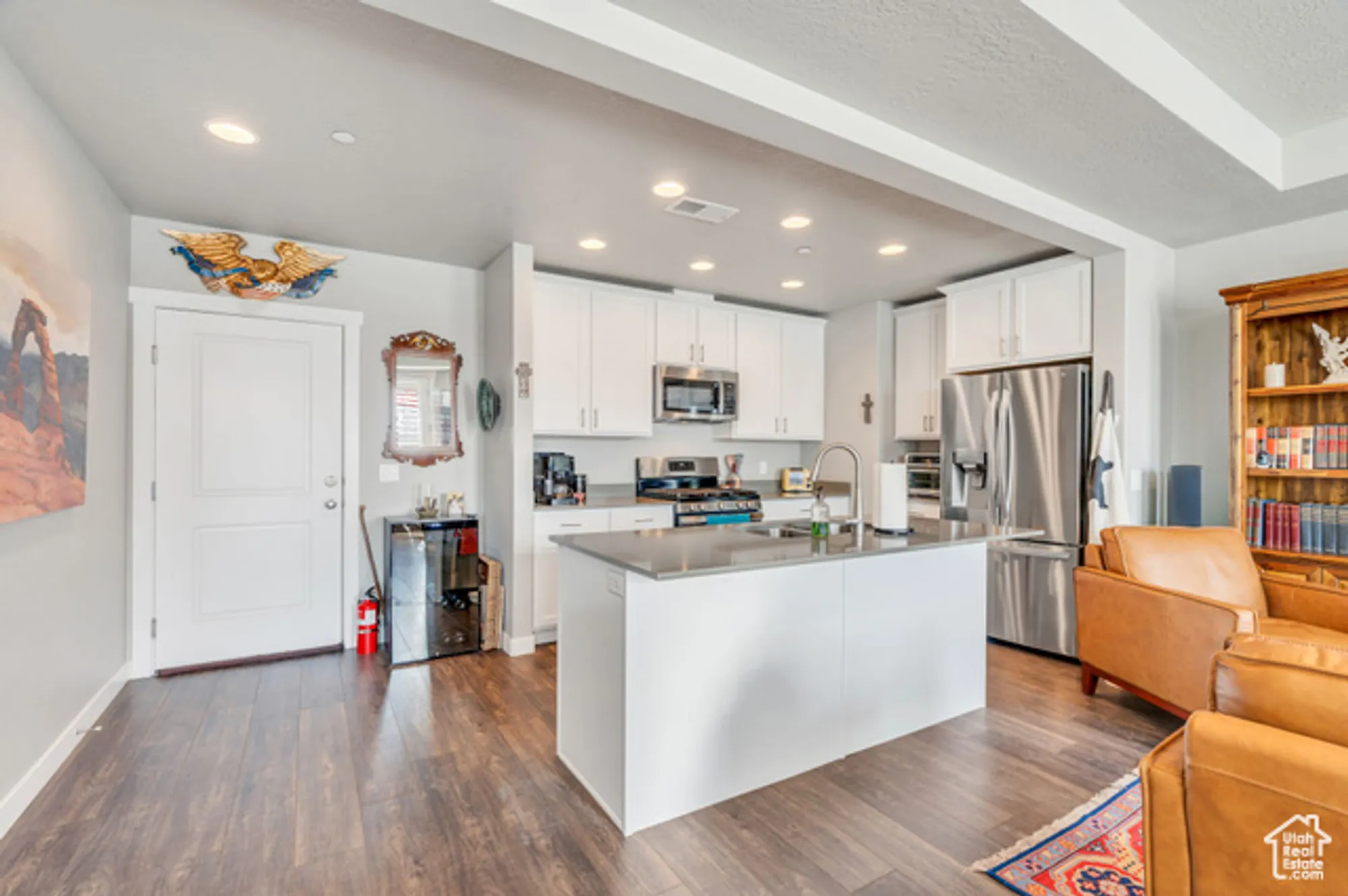 Property Slideshow image 8 of 37 | 4929 w tydeman way unit 213, South Jordan, UT, 84009