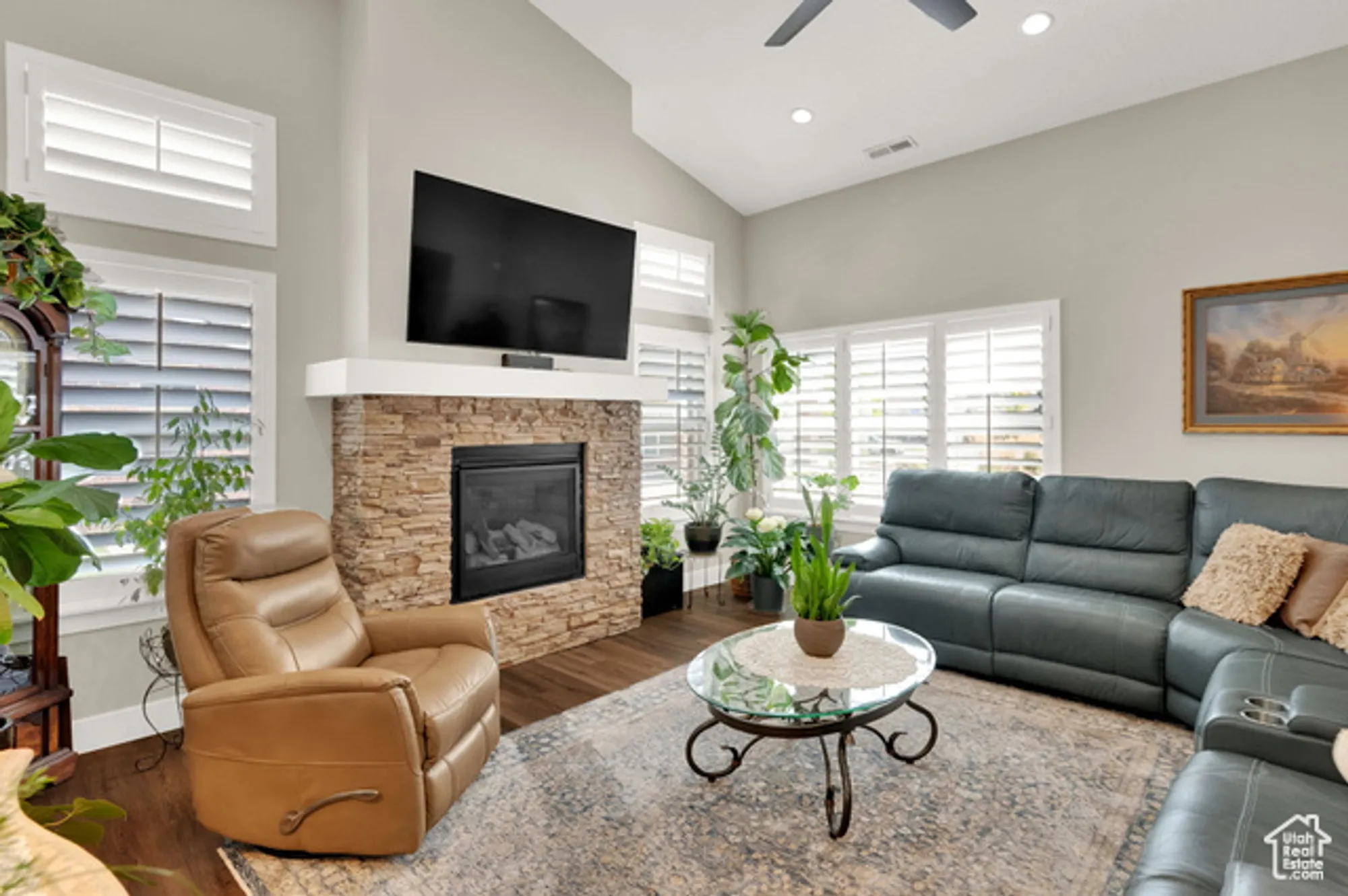 Property Slideshow image 9 of 27 | 3274 w harvest chase dr, South Jordan, UT, 84095