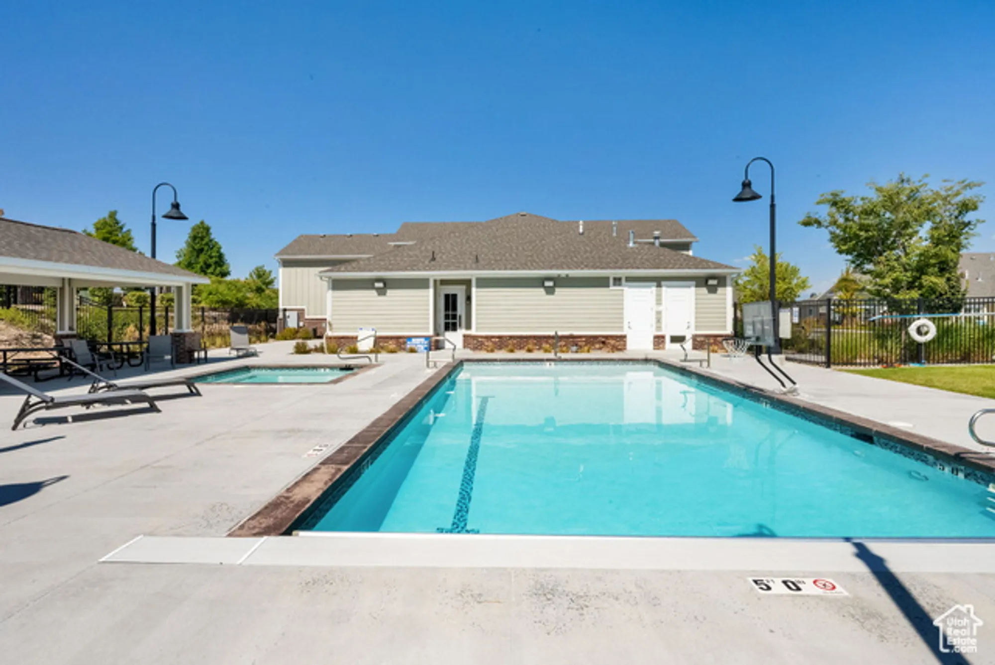 Property Slideshow image 21 of 27 | 3274 w harvest chase dr, South Jordan, UT, 84095