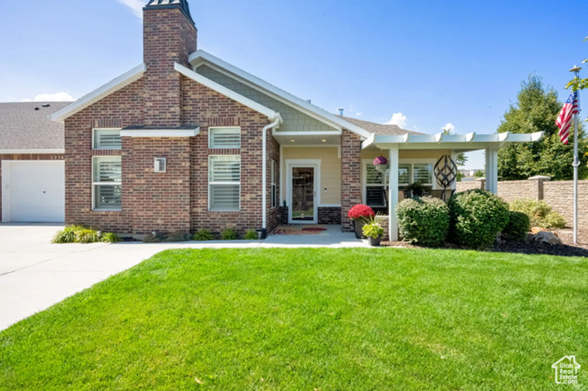 Property Slideshow image 2 of 27 | 3274 w harvest chase dr, South Jordan, UT, 84095