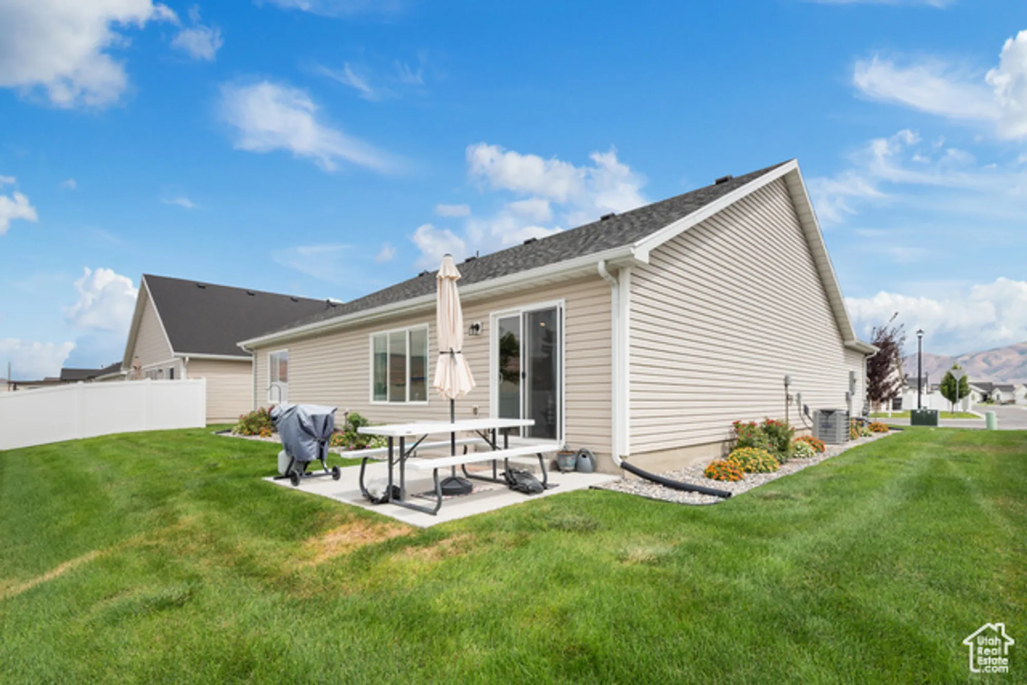 Property Slideshow image 28 of 36 | 823 n 980 w, Tremonton, UT, 84337