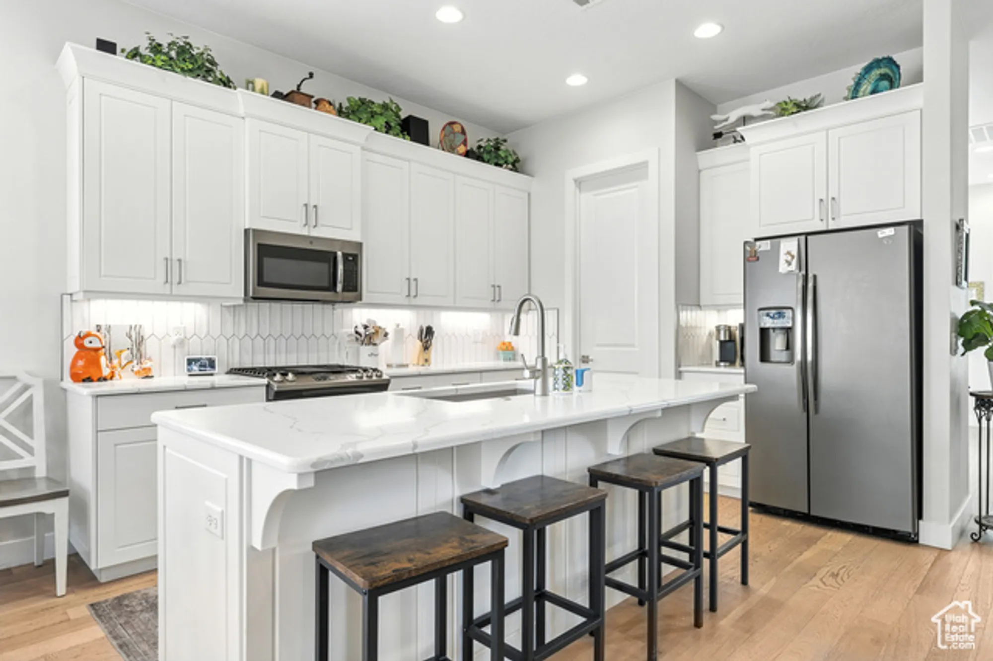 Property Slideshow image 6 of 25 | 1216 w wickham dr, St George, UT, 84790