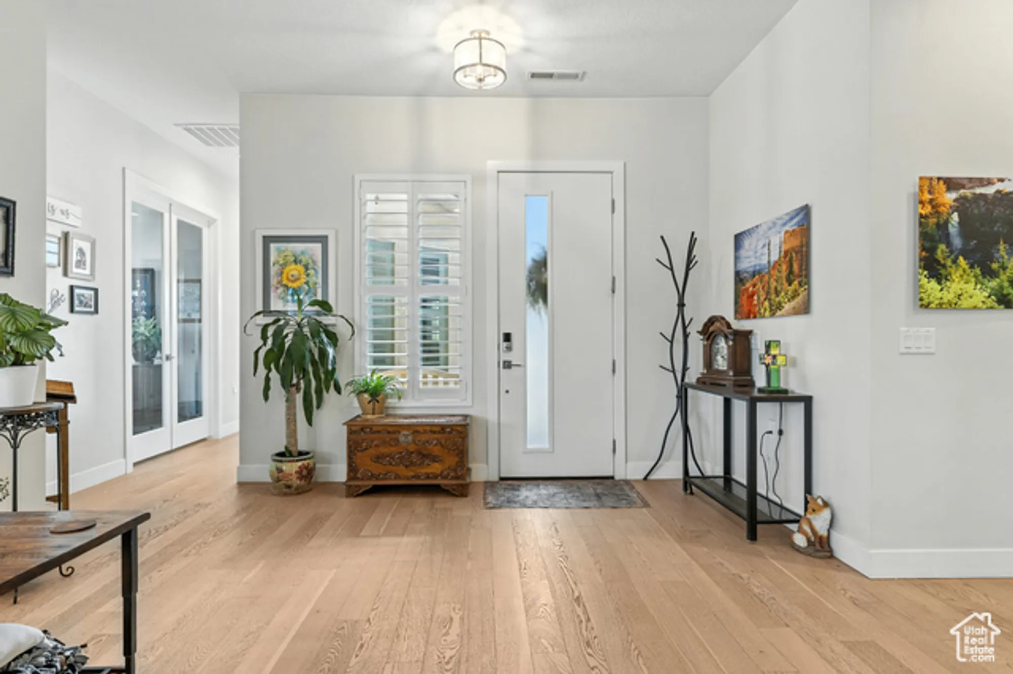 Property Slideshow image 3 of 25 | 1216 w wickham dr, St George, UT, 84790