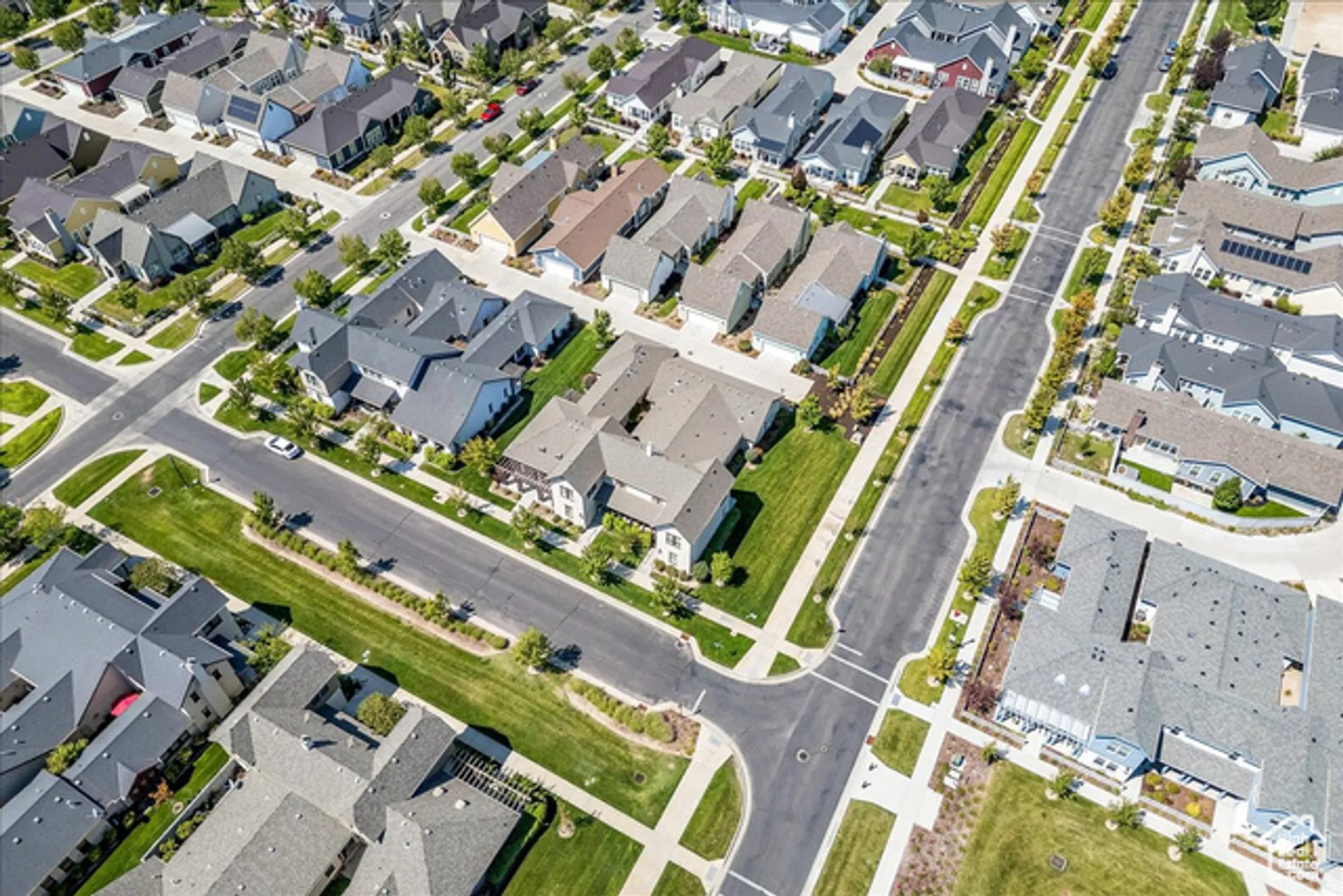 Property Slideshow image 15 of 22 | 4866 w black twig dr, South Jordan, UT, 84009