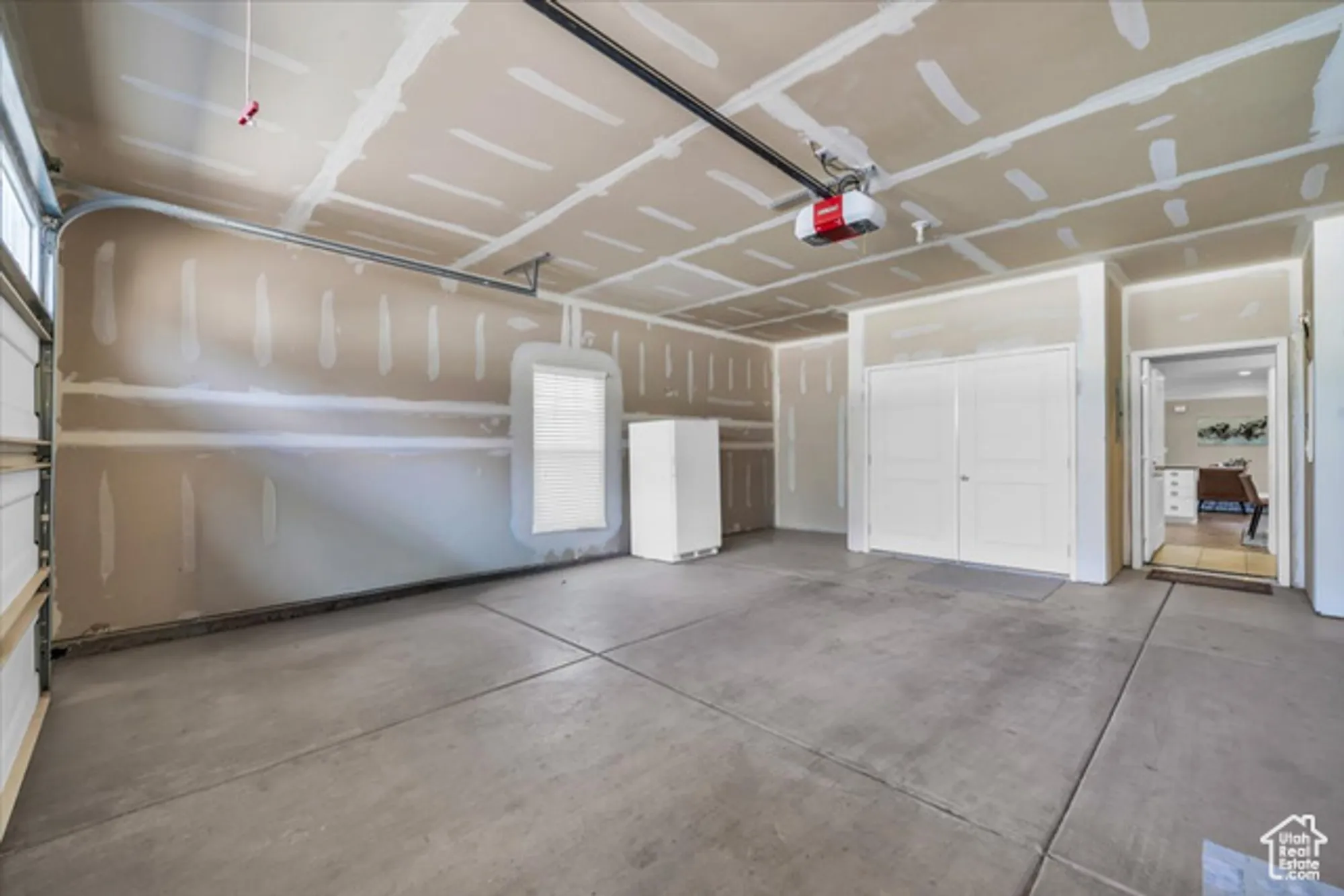 Property Slideshow image 14 of 22 | 4866 w black twig dr, South Jordan, UT, 84009