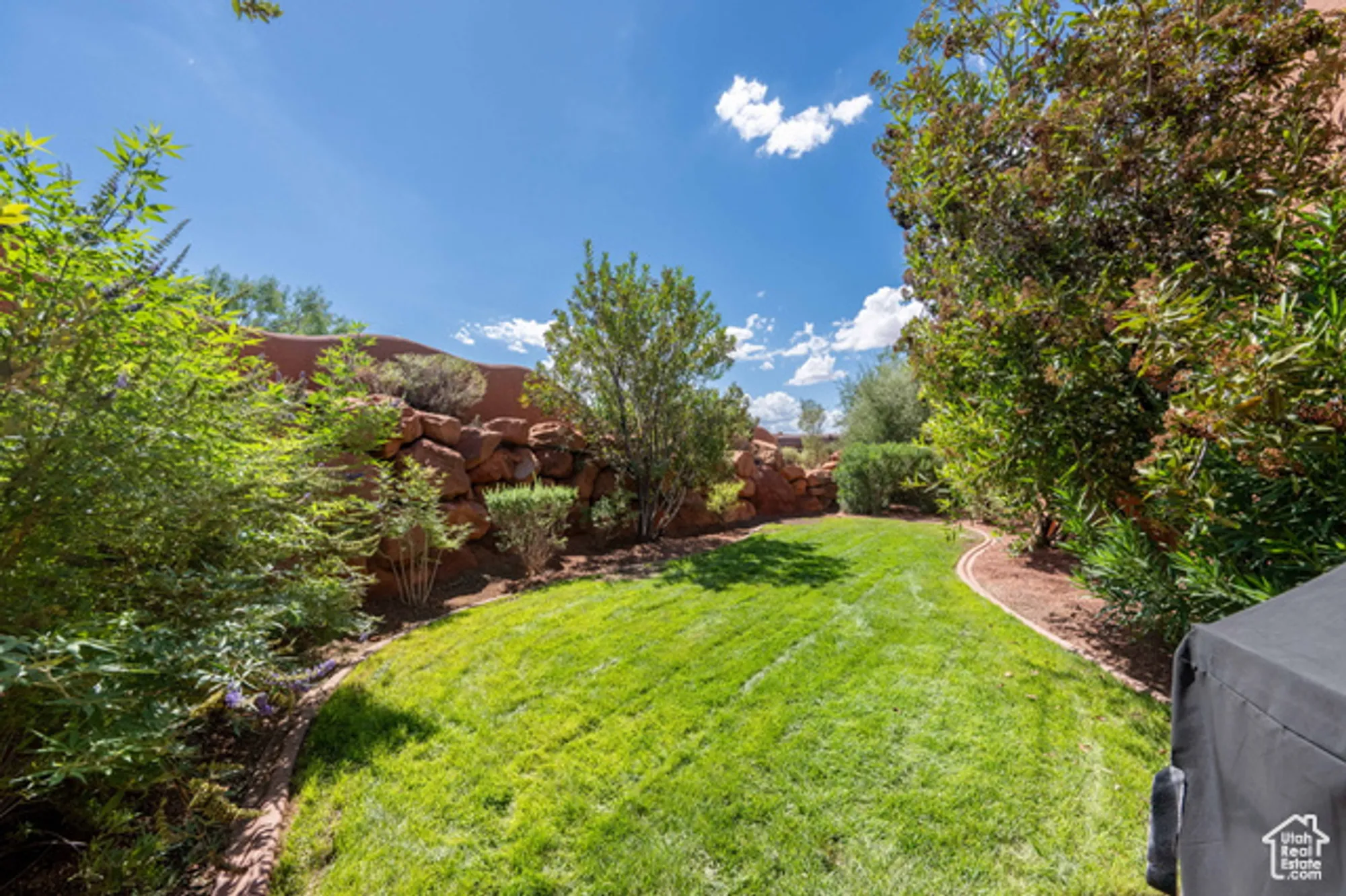 Property Slideshow image 28 of 34 | 2336 w entrada trl 23, St George, UT, 84770