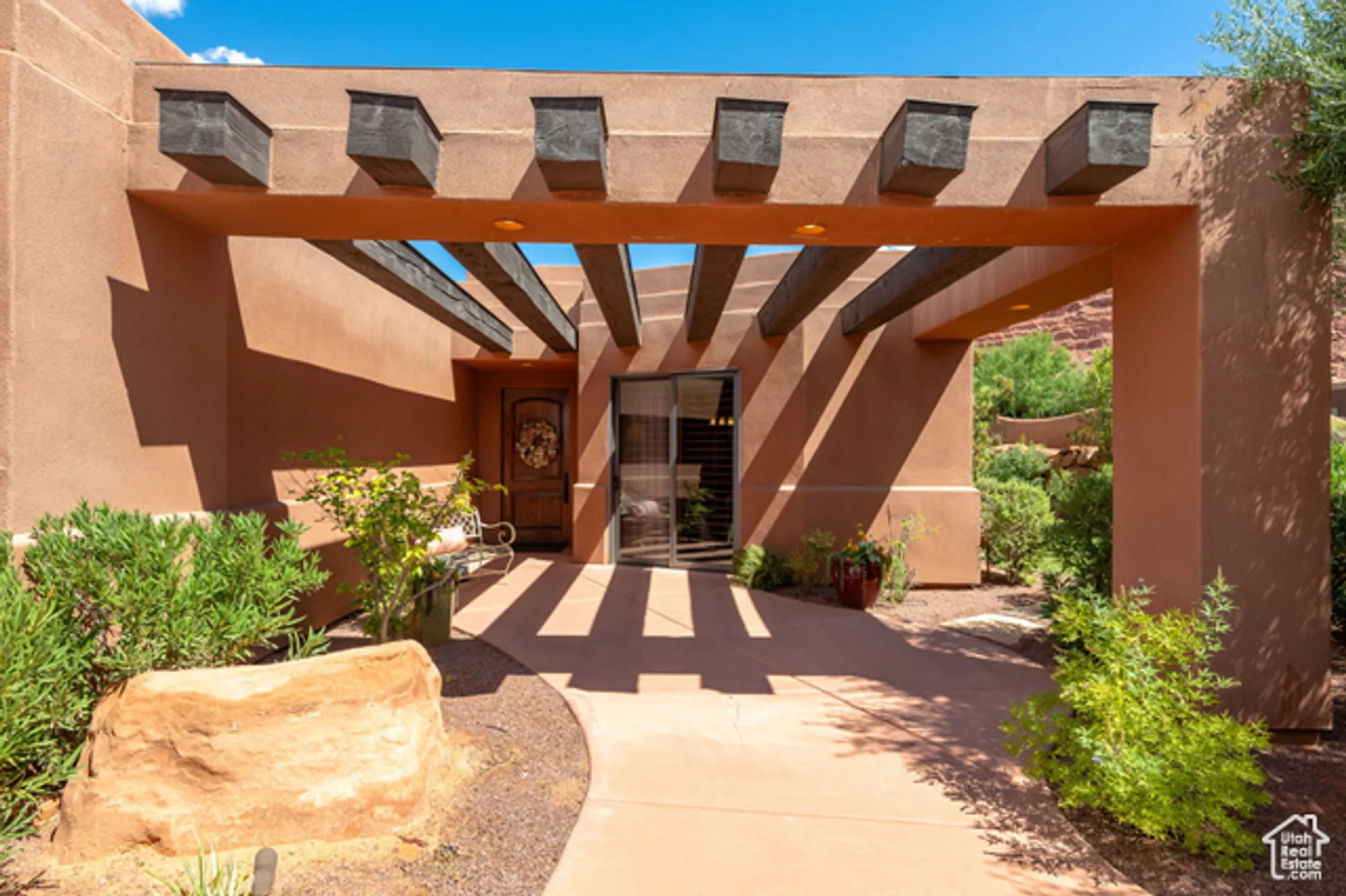 Property Slideshow image 3 of 34 | 2336 w entrada trl 23, St George, UT, 84770