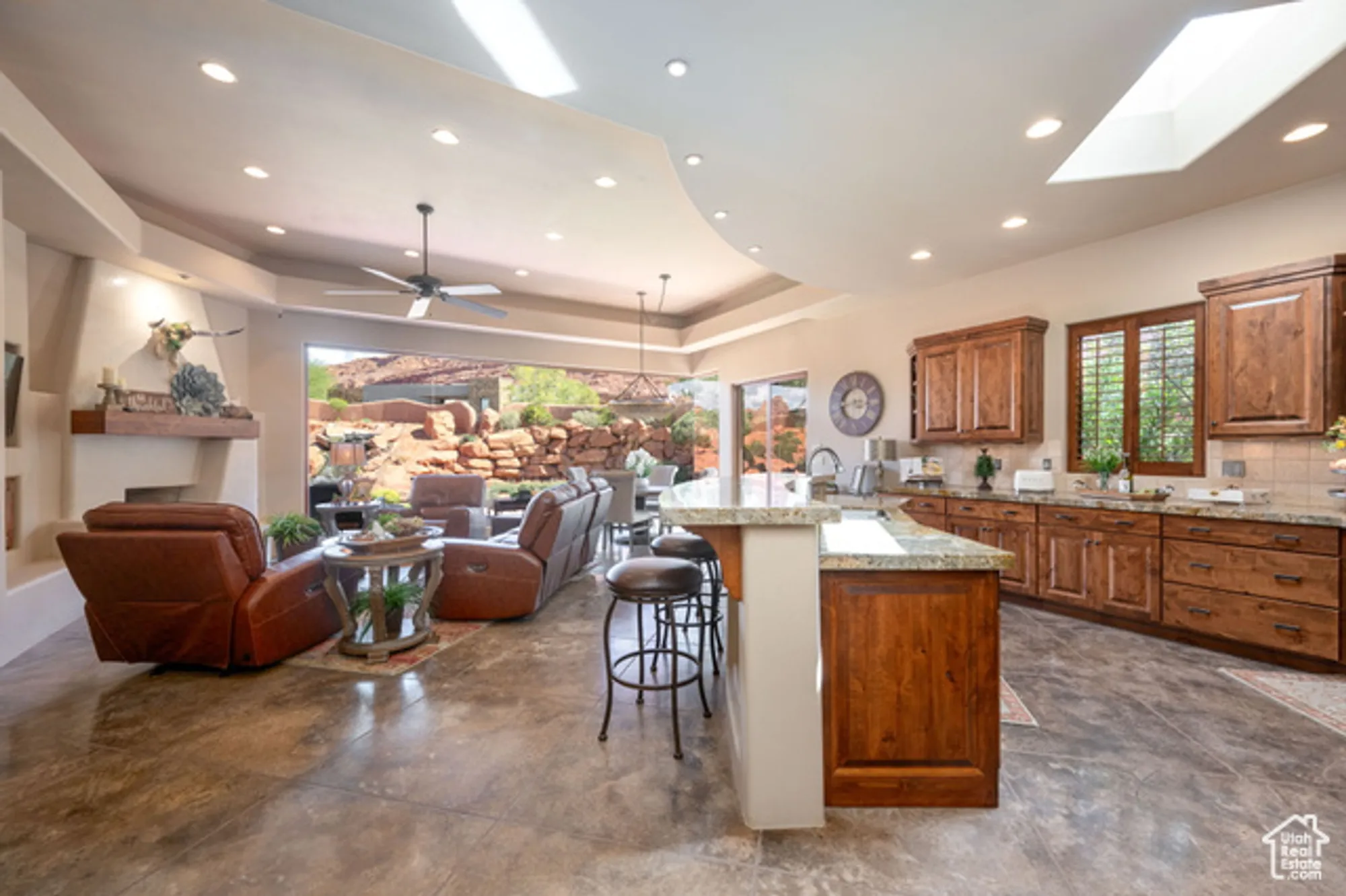 Property Slideshow image 6 of 34 | 2336 w entrada trl 23, St George, UT, 84770