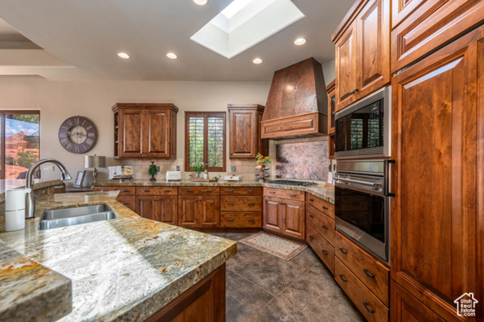 Property Slideshow image 7 of 34 | 2336 w entrada trl 23, St George, UT, 84770