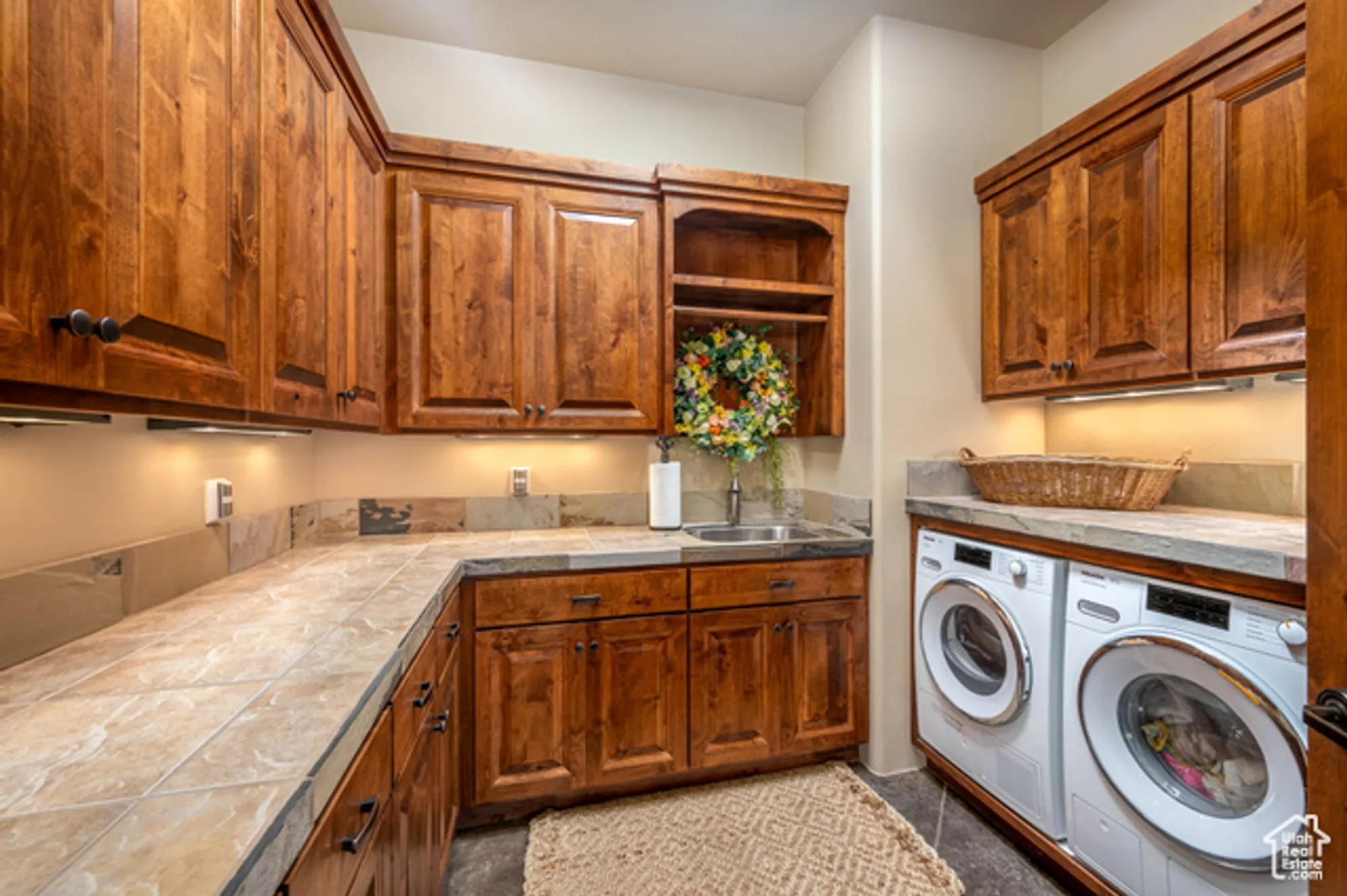 Property Slideshow image 27 of 34 | 2336 w entrada trl 23, St George, UT, 84770