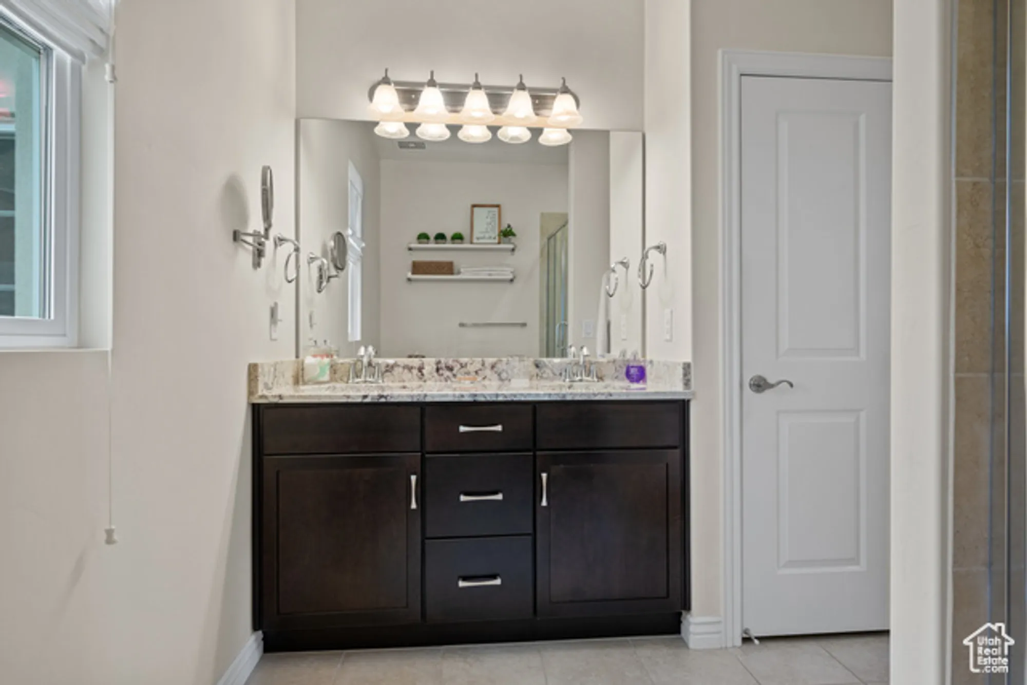 Property Slideshow image 21 of 44 | 11224 s jonagold dr, South Jordan, UT, 84009