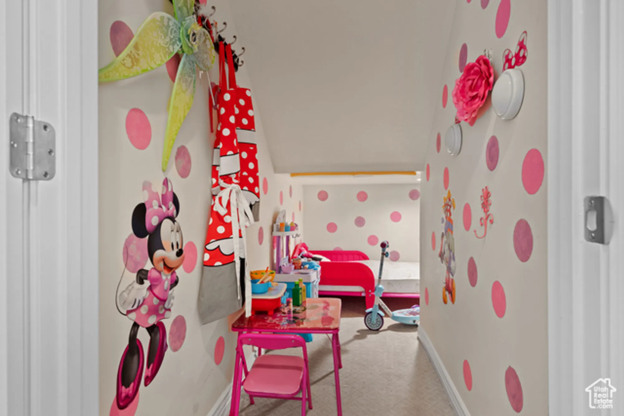 Property Slideshow image 14 of 44 | 11224 s jonagold dr, South Jordan, UT, 84009