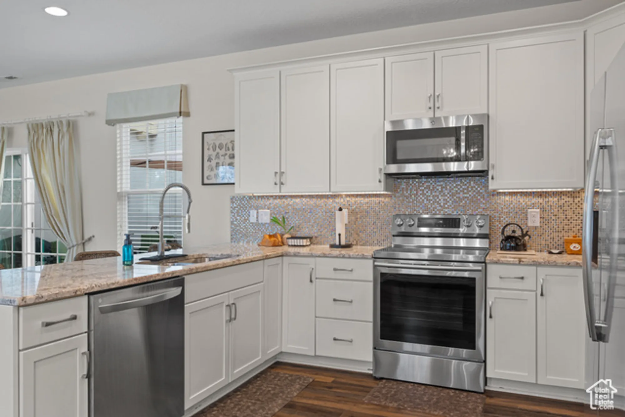 Property Slideshow image 11 of 44 | 11224 s jonagold dr, South Jordan, UT, 84009