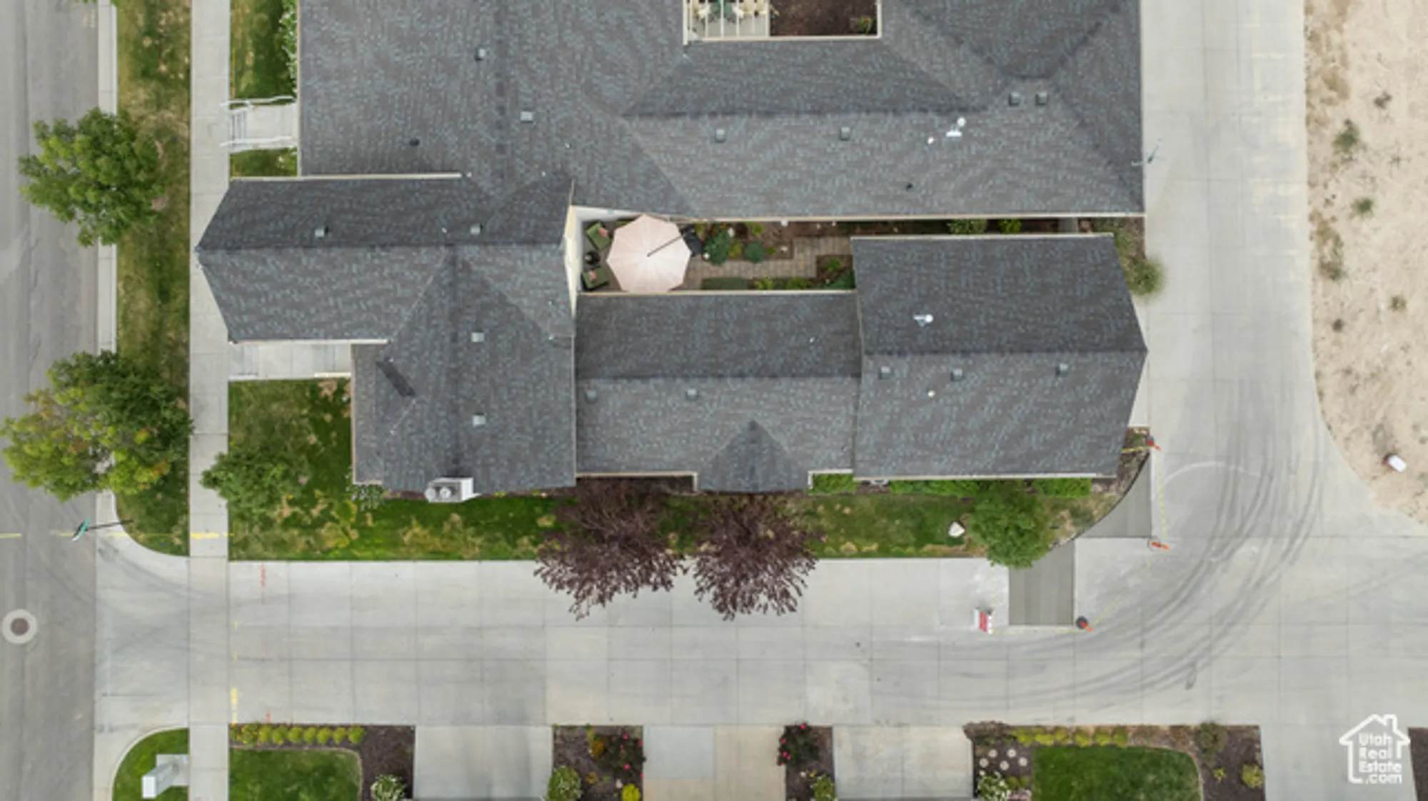 Property Slideshow image 35 of 44 | 11224 s jonagold dr, South Jordan, UT, 84009