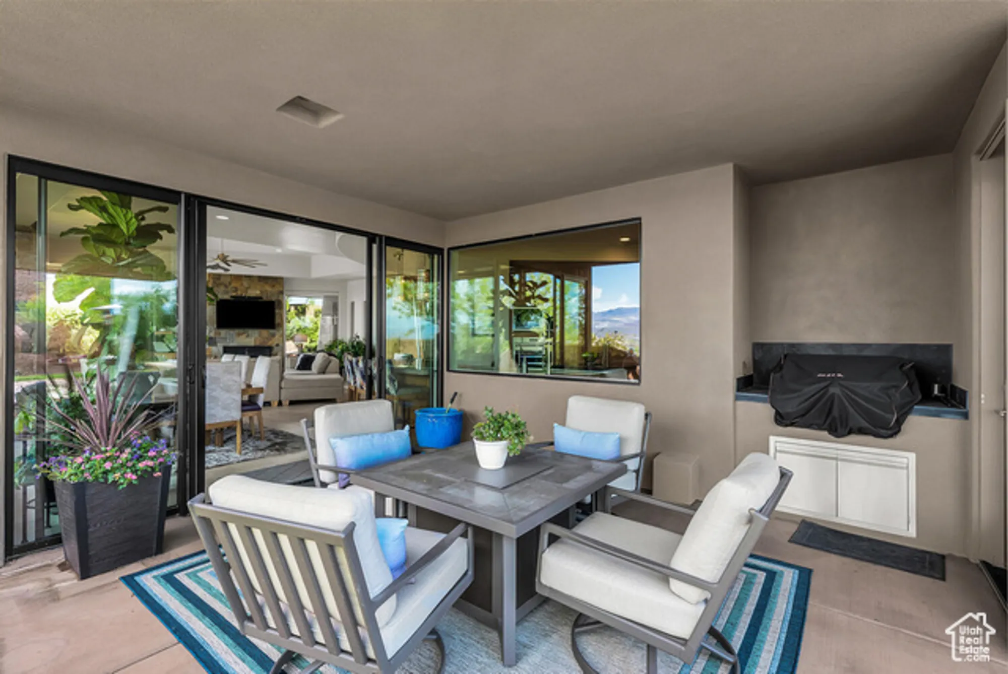 Property Slideshow image 32 of 70 | 2047 w cougar rock cir, St George, UT, 84770