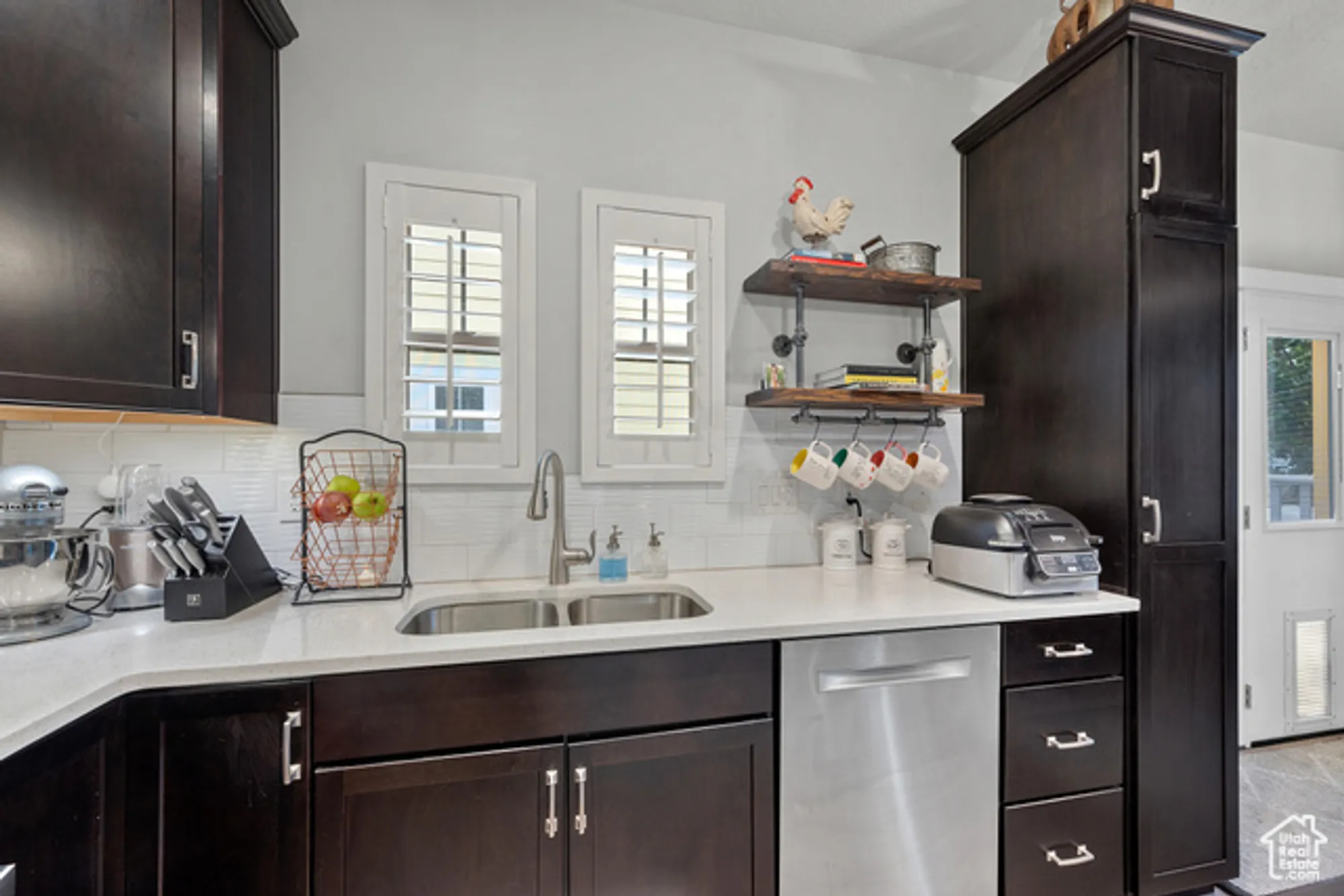 Property Slideshow image 13 of 34 | 5213 w lake terrace ave, South Jordan, UT, 84009