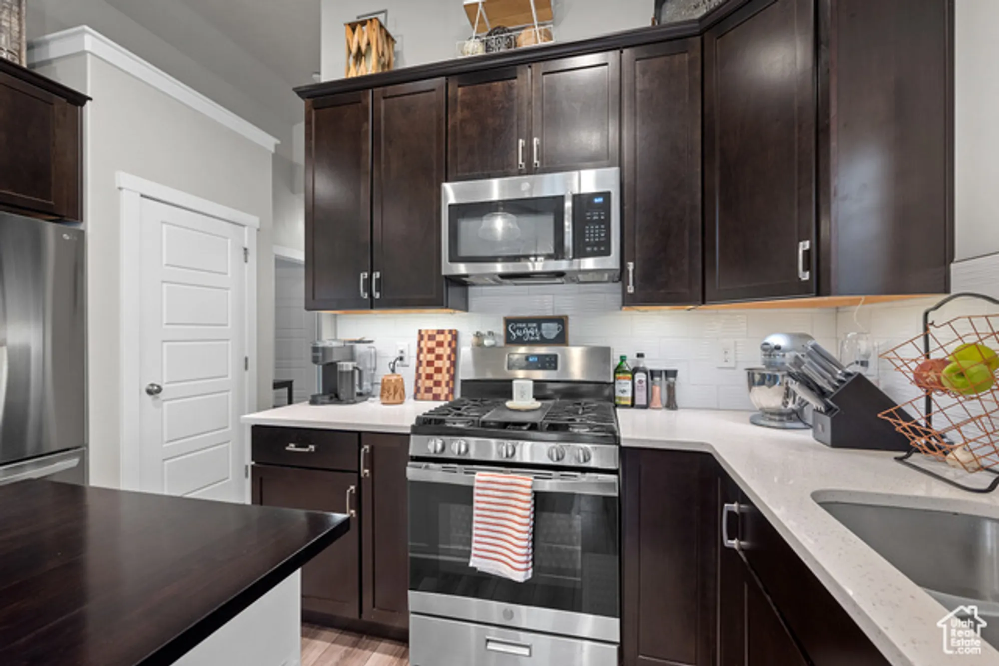 Property Slideshow image 12 of 34 | 5213 w lake terrace ave, South Jordan, UT, 84009