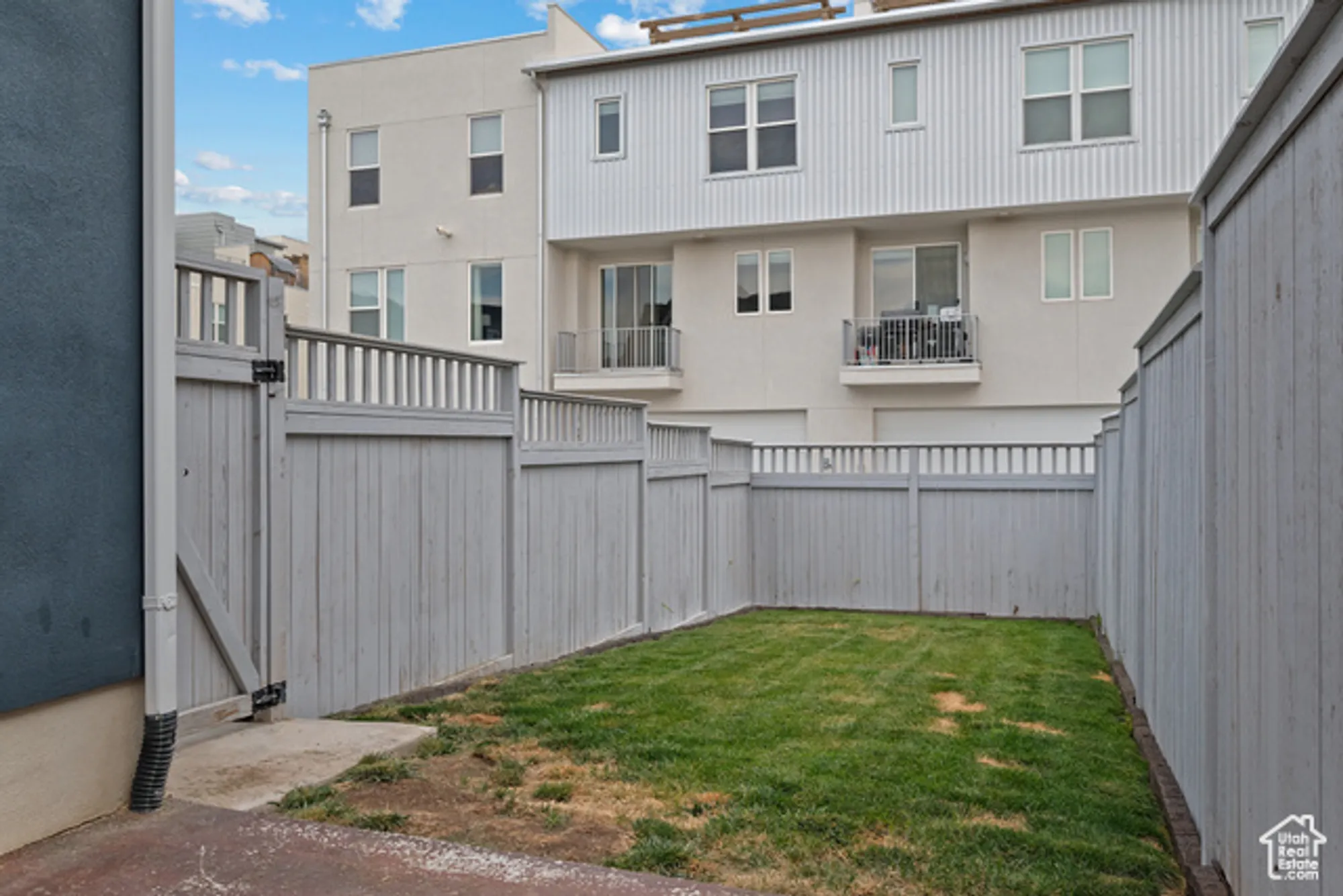 Property Slideshow image 32 of 34 | 5213 w lake terrace ave, South Jordan, UT, 84009