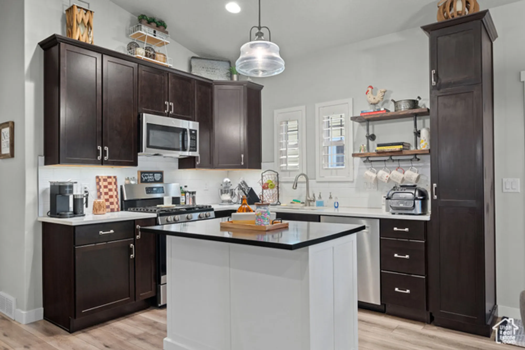 Property Slideshow image 11 of 34 | 5213 w lake terrace ave, South Jordan, UT, 84009