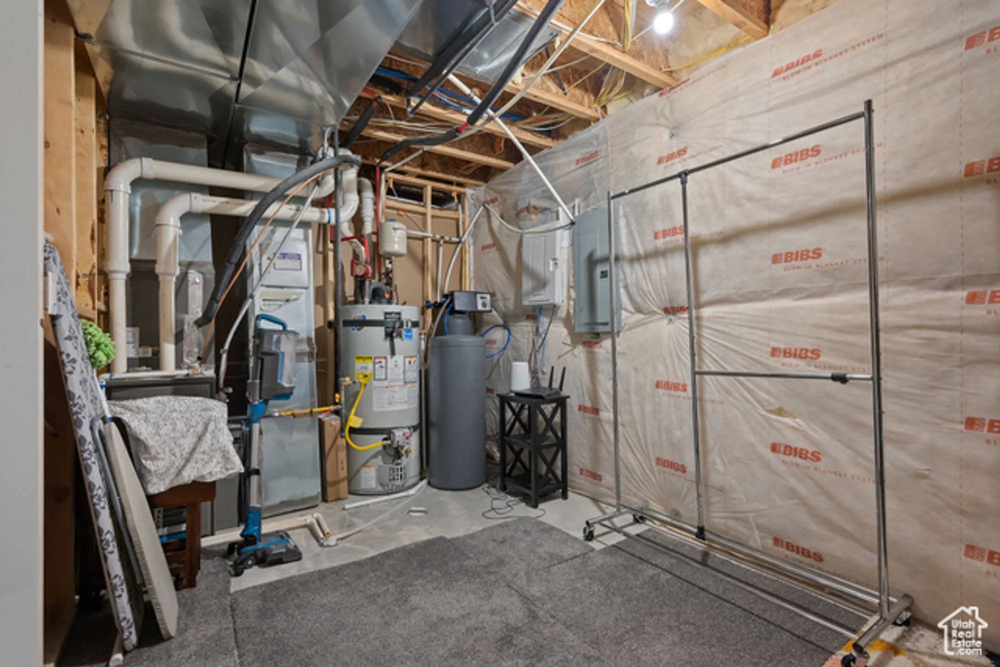 Property Slideshow image 27 of 34 | 5213 w lake terrace ave, South Jordan, UT, 84009