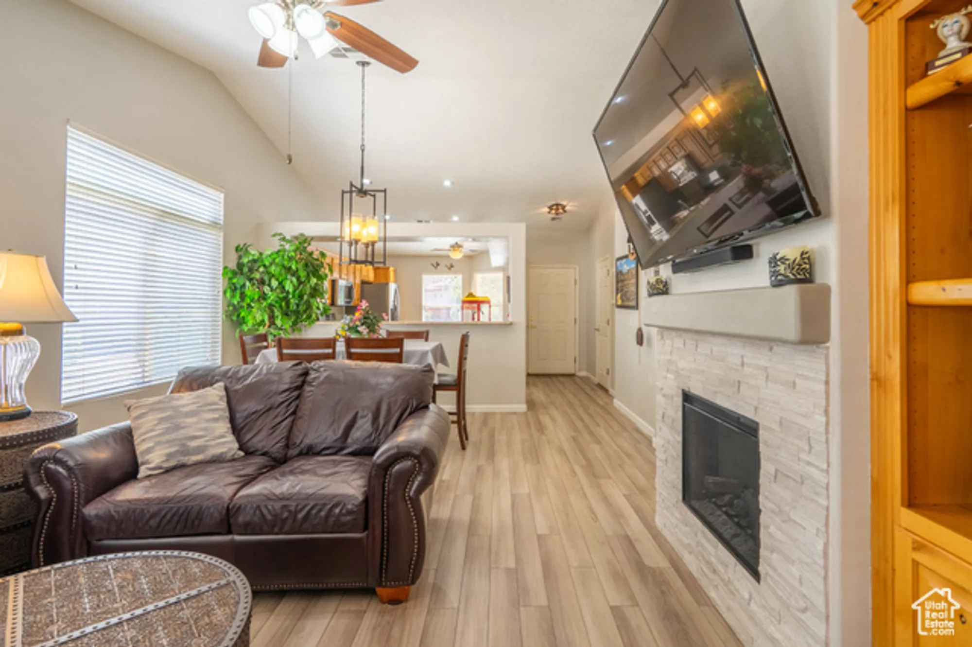 Property Slideshow image 19 of 73 | 4459 s round hill dr, St George, UT, 84790