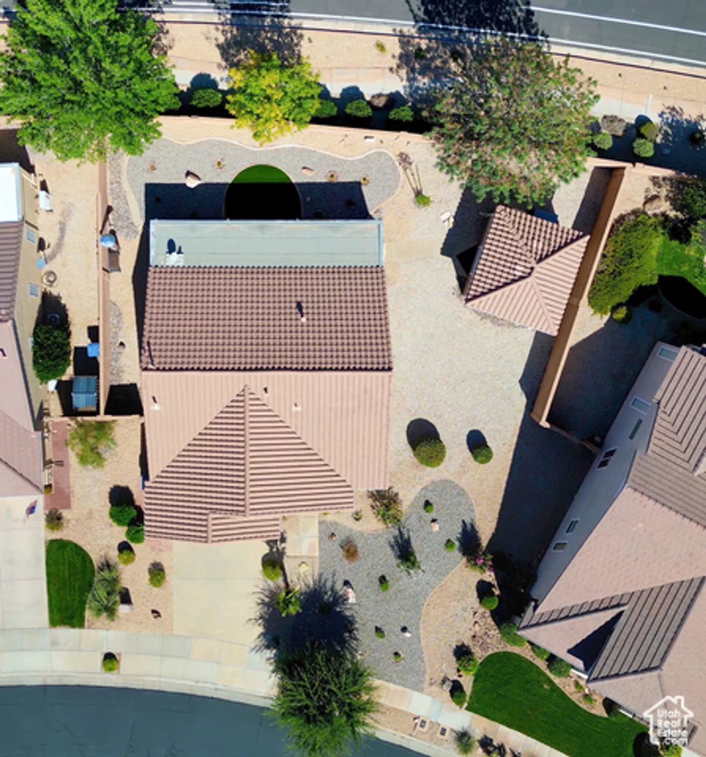 Property Slideshow image 3 of 73 | 4459 s round hill dr, St George, UT, 84790