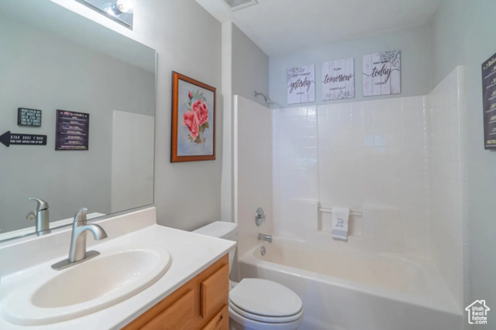 Property Slideshow image 26 of 73 | 4459 s round hill dr, St George, UT, 84790