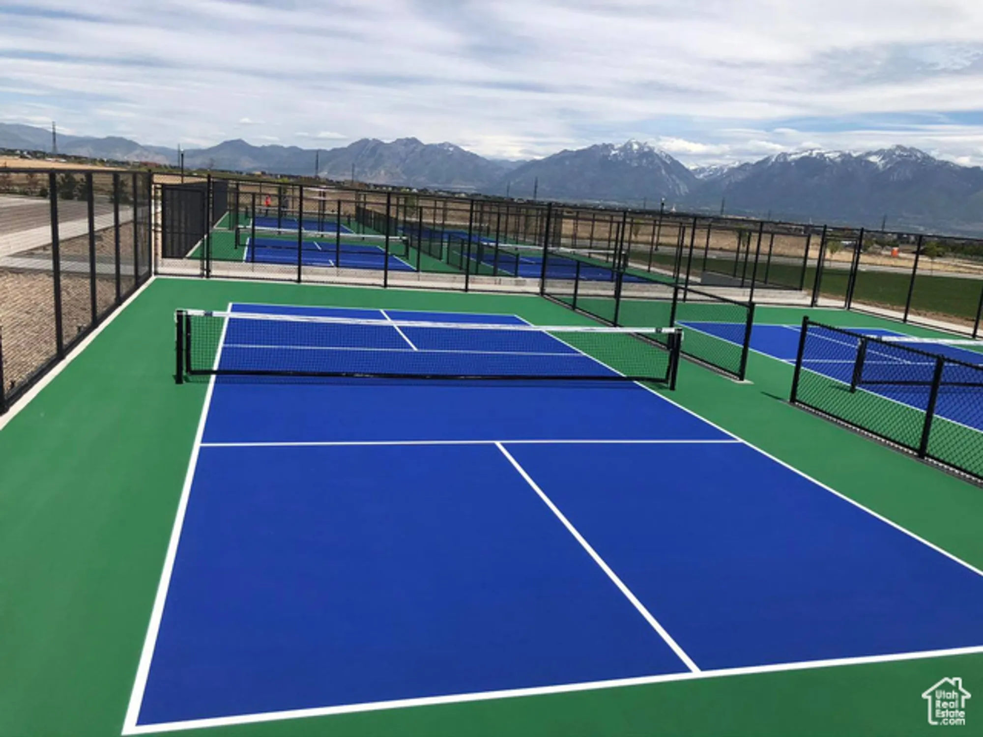 Property Slideshow image 23 of 39 | 5263 w reventon dr, South Jordan, UT, 84009