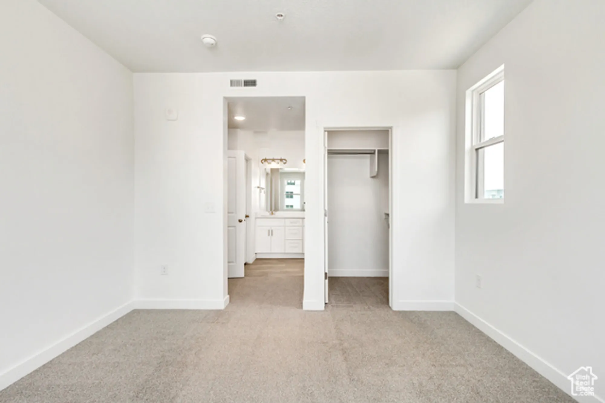 Property Slideshow image 11 of 39 | 5263 w reventon dr, South Jordan, UT, 84009