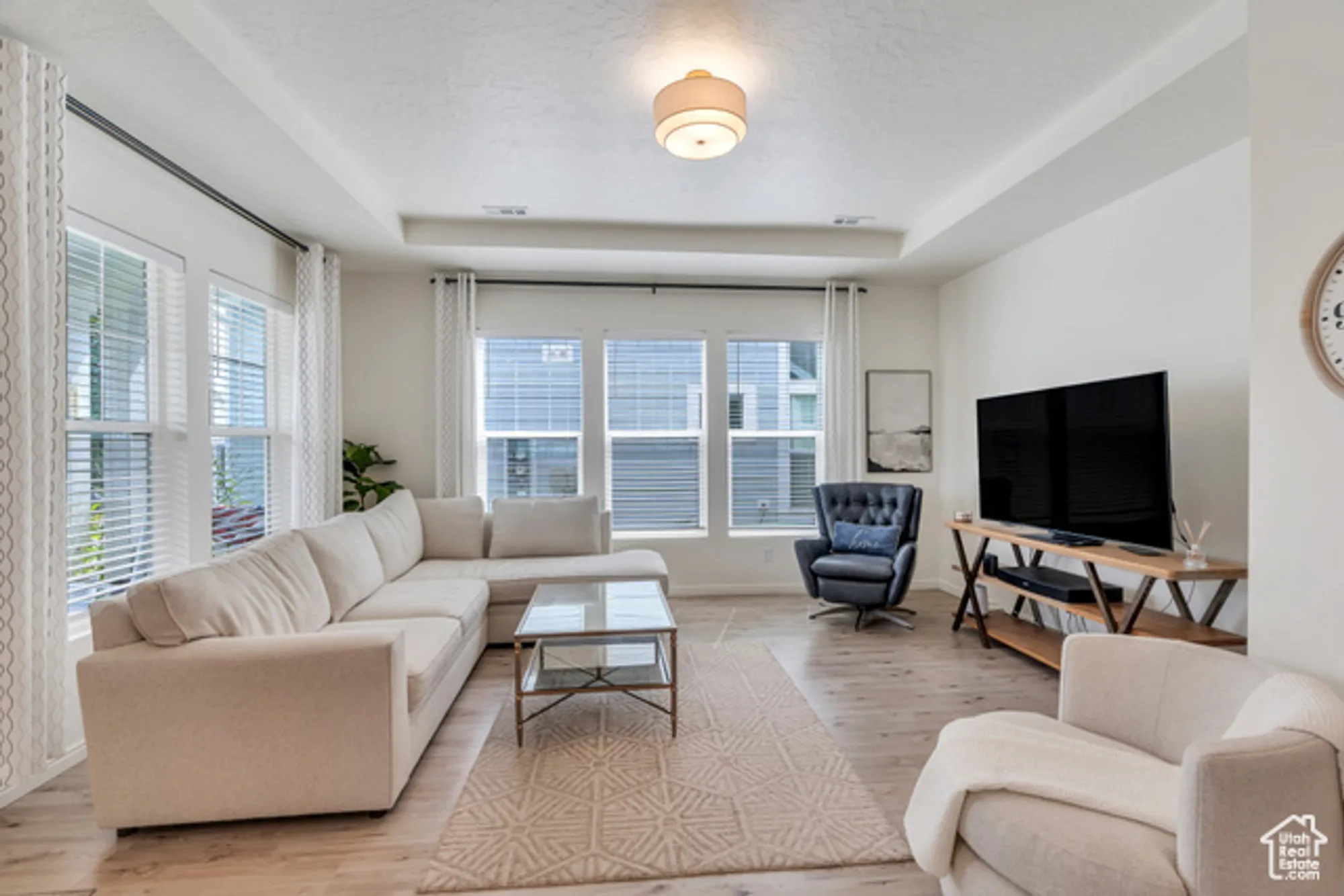 Property Slideshow image 5 of 31 | 6101 w lake ave, South Jordan, UT, 84009