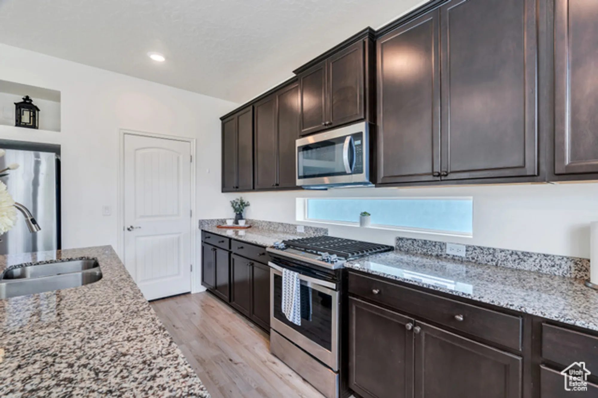 Property Slideshow image 10 of 31 | 6101 w lake ave, South Jordan, UT, 84009