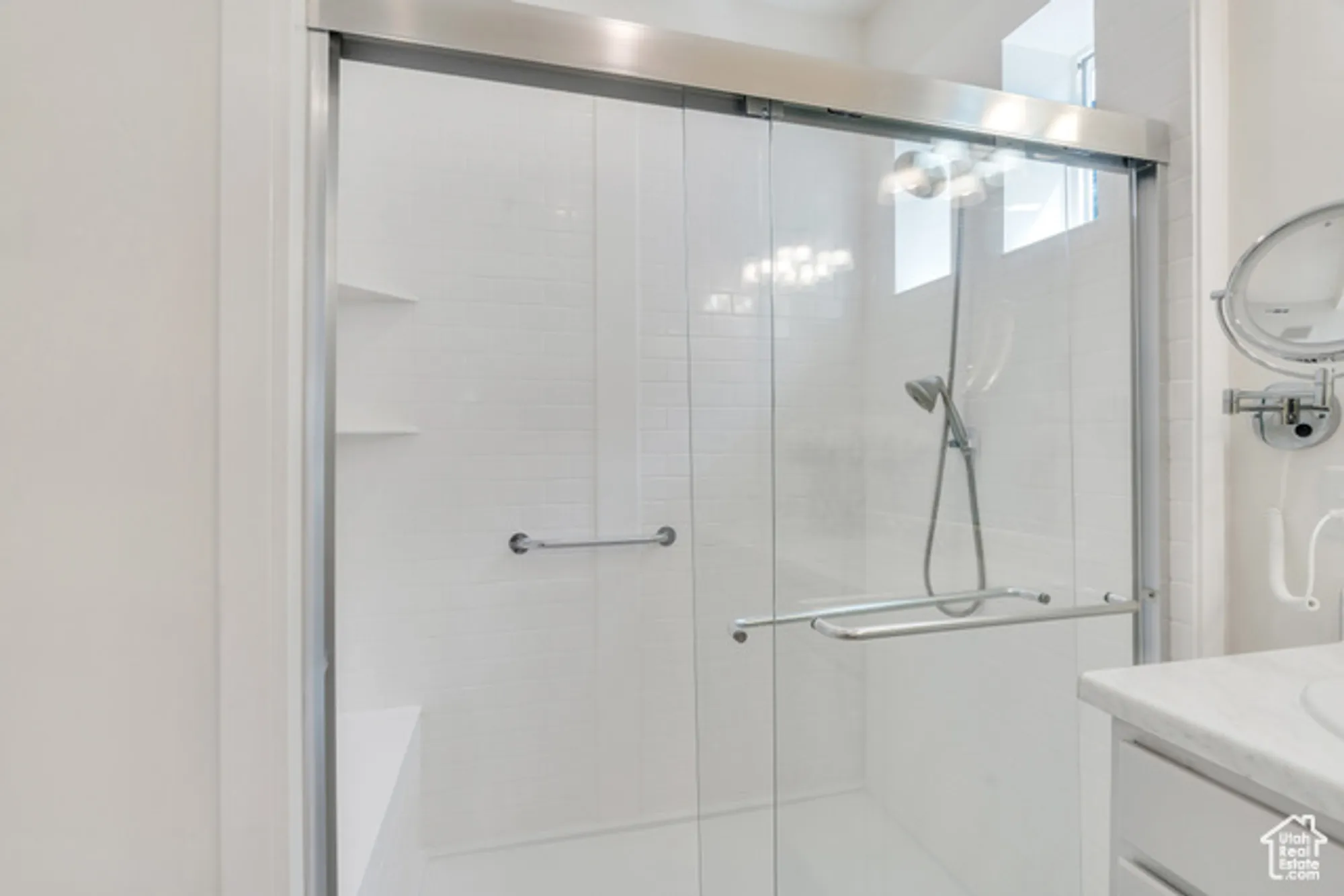 Property Slideshow image 13 of 31 | 6101 w lake ave, South Jordan, UT, 84009