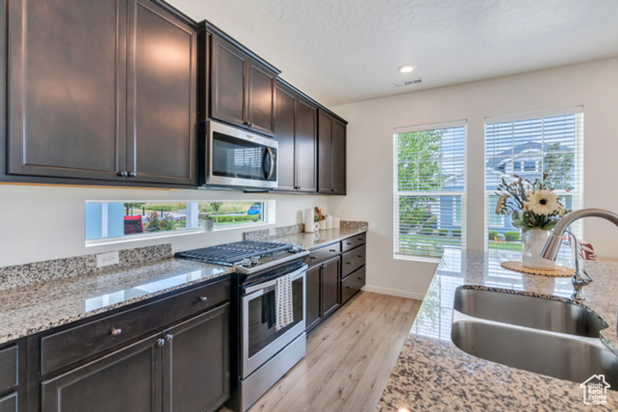 Property Slideshow image 9 of 31 | 6101 w lake ave, South Jordan, UT, 84009